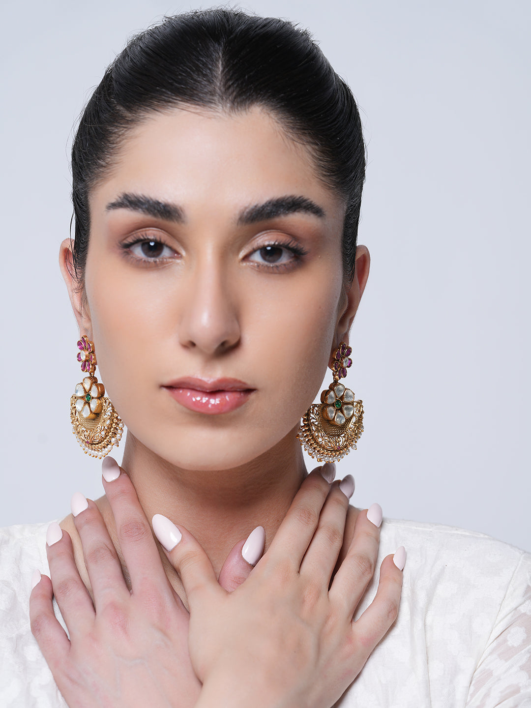 Antique Pink White Earrings