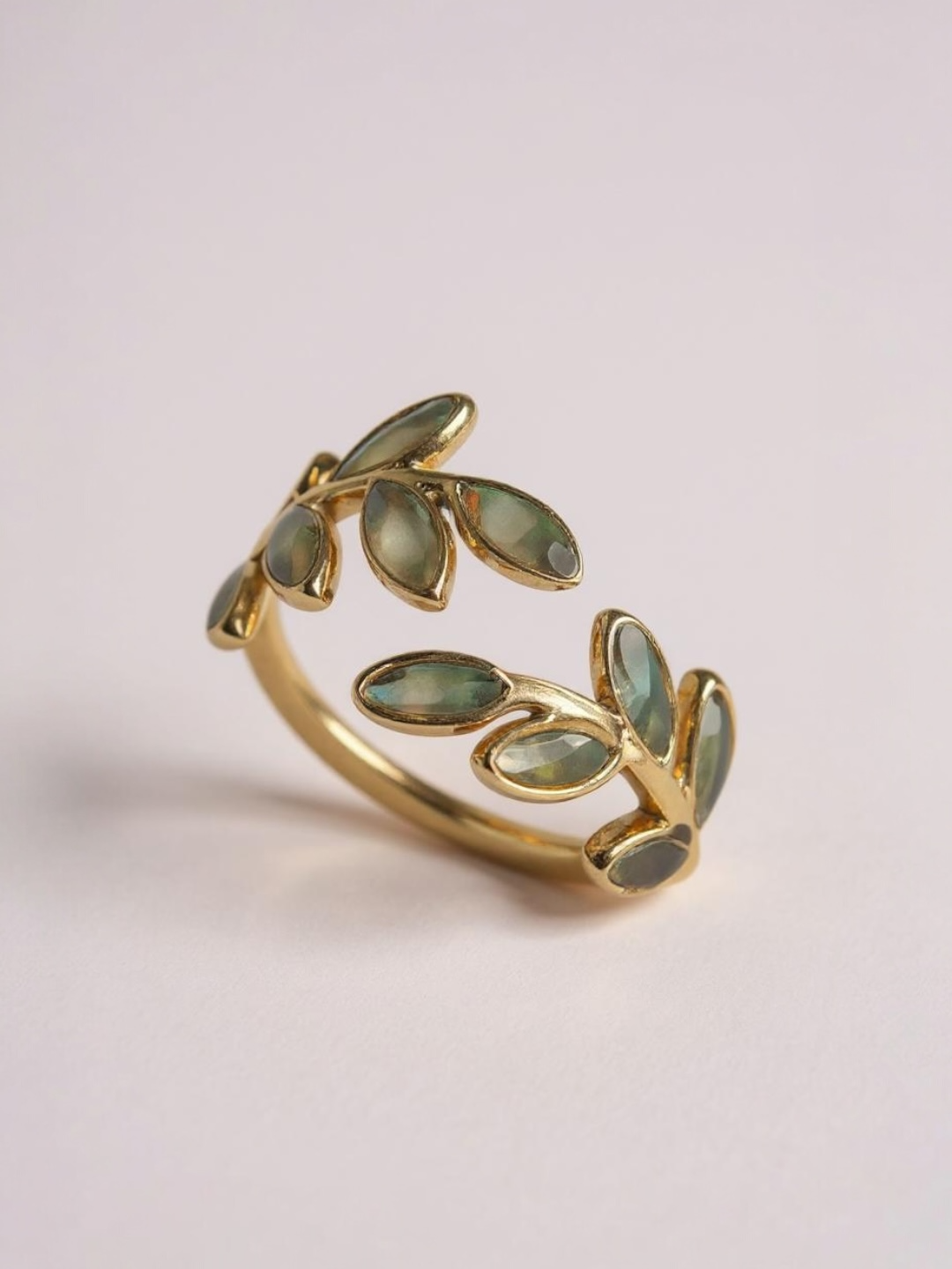 Elegant Leaf Ring
