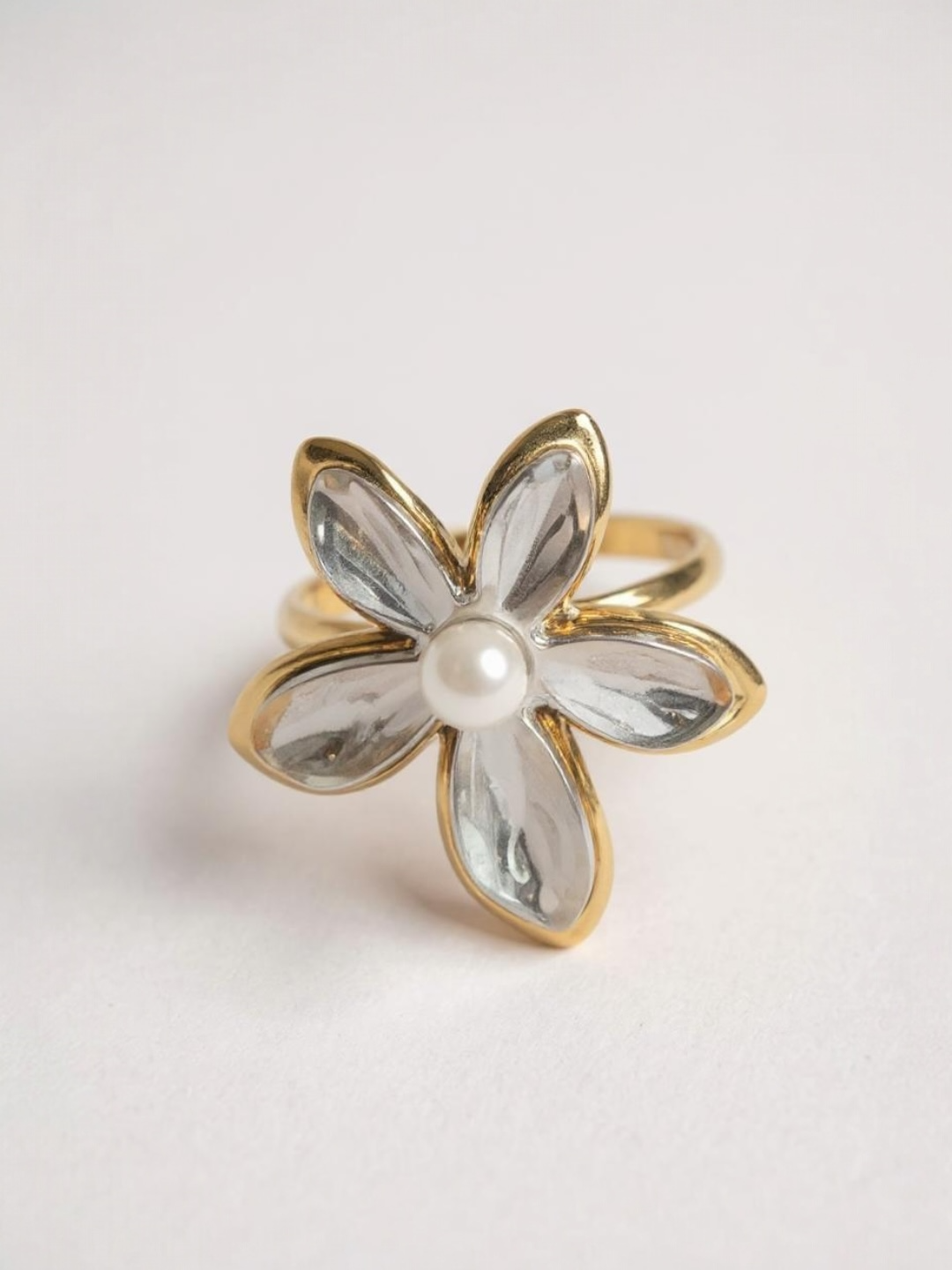 Two Tone Flower Ring