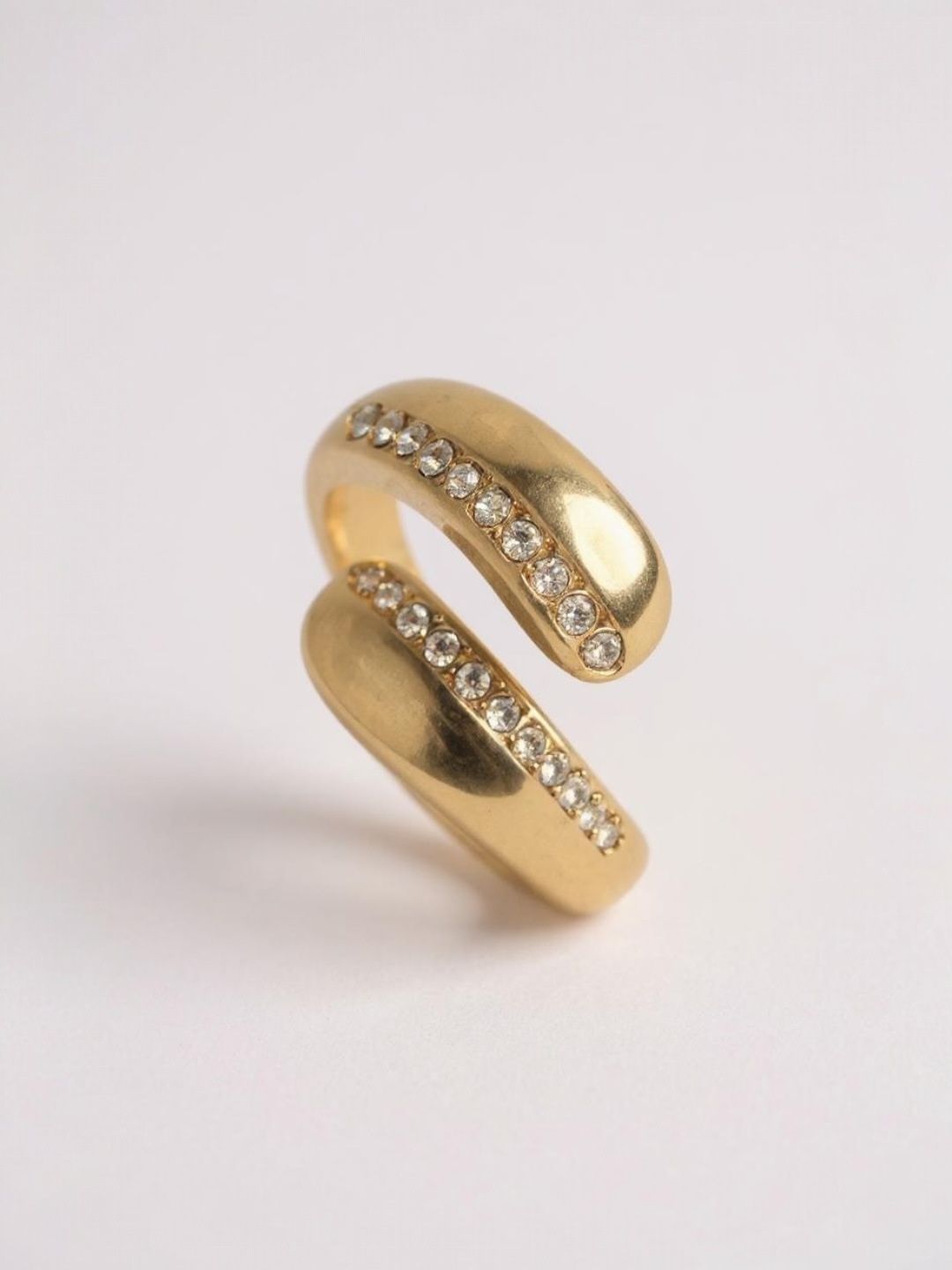 Commute Water Droplet Ring