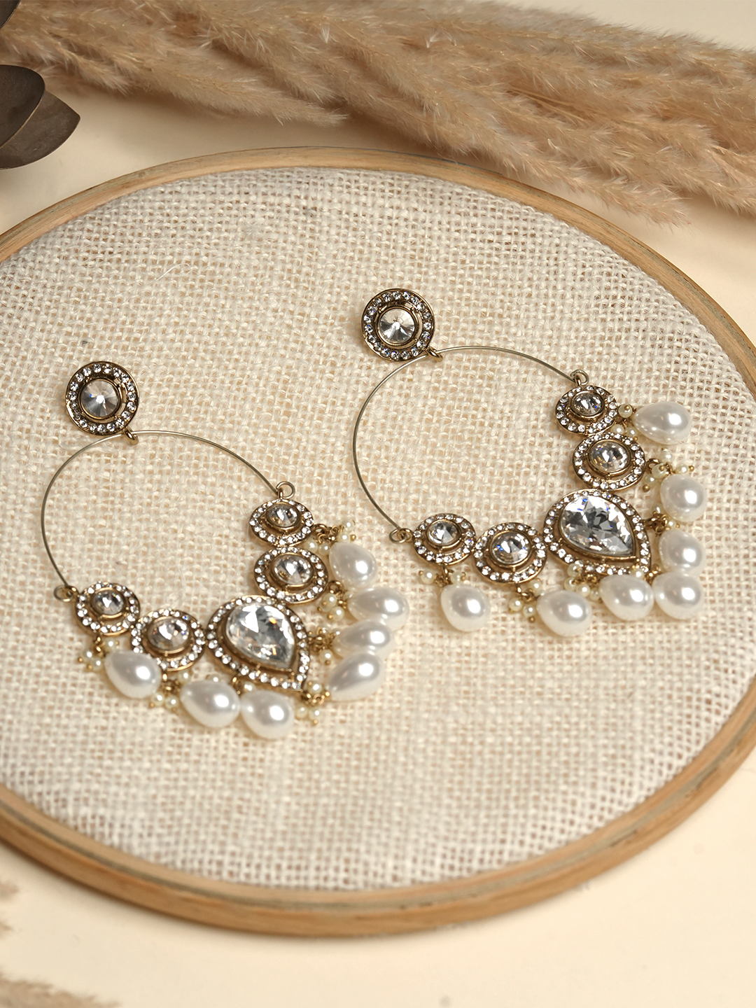 Round Mehendi Polish Kundan Earrings