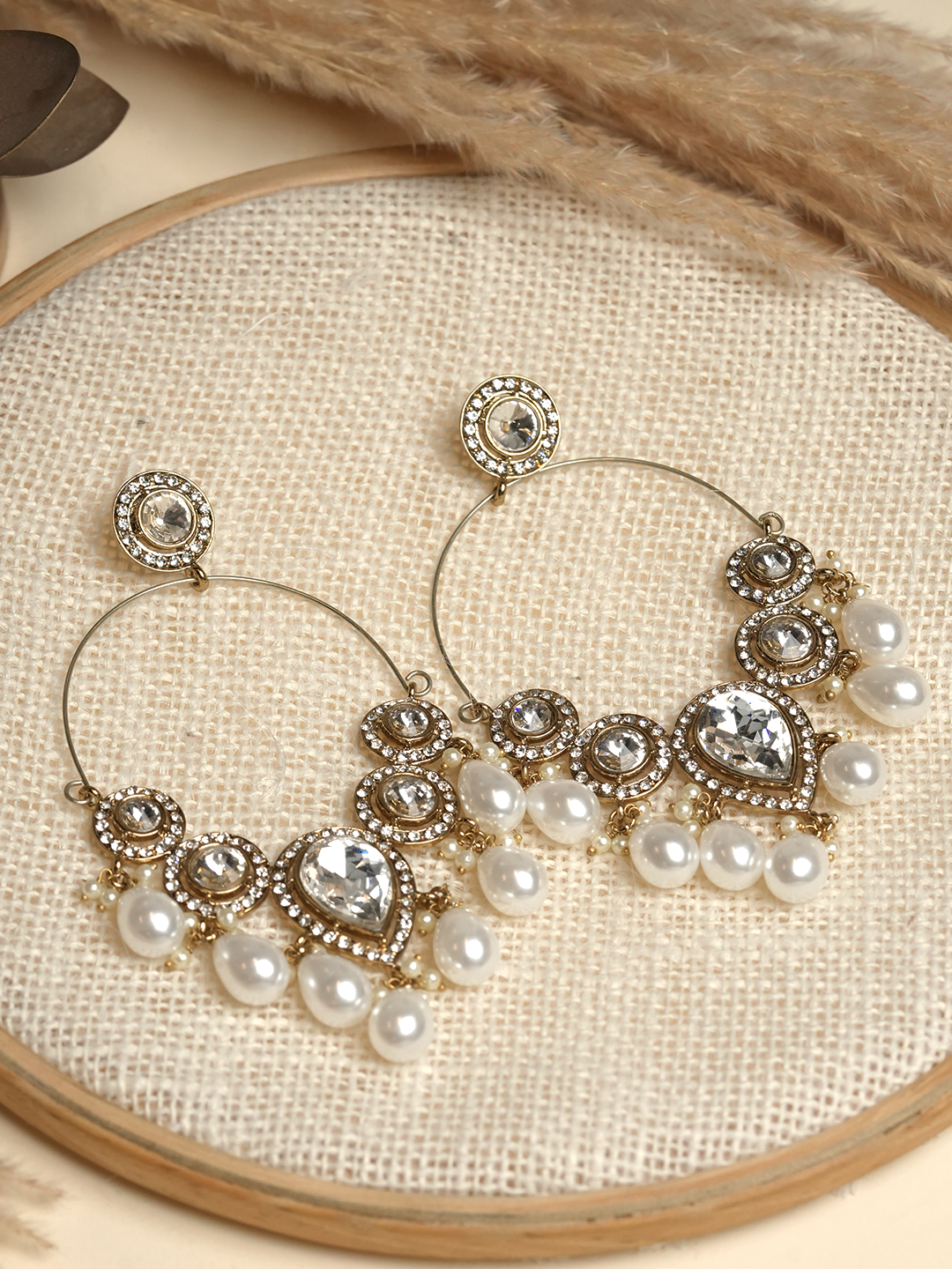 Round Mehendi Polish Kundan Earrings