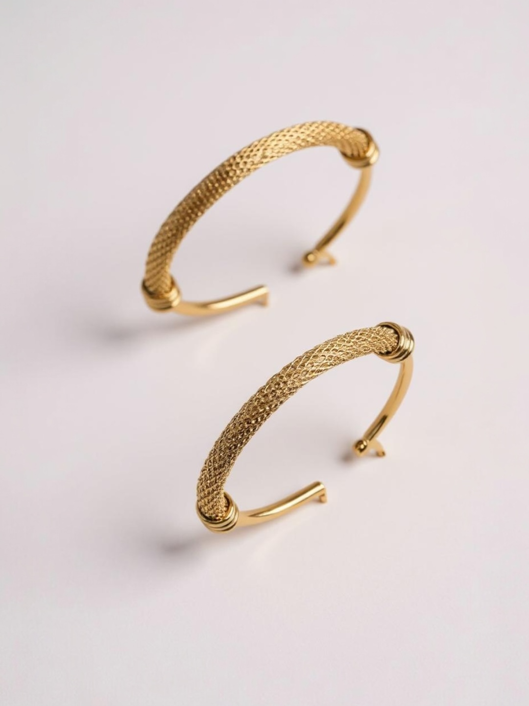 Half Mesh Round Hoops