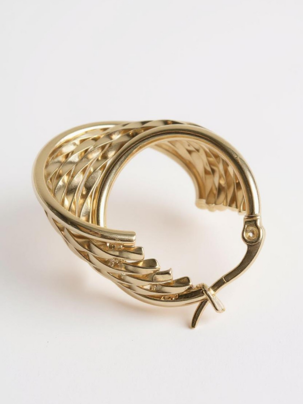 Twisted Hollow Hoops