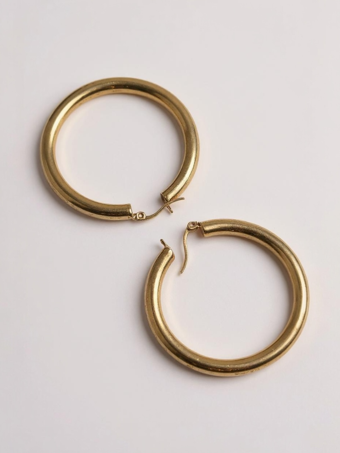 Hollow Chunky Hoops