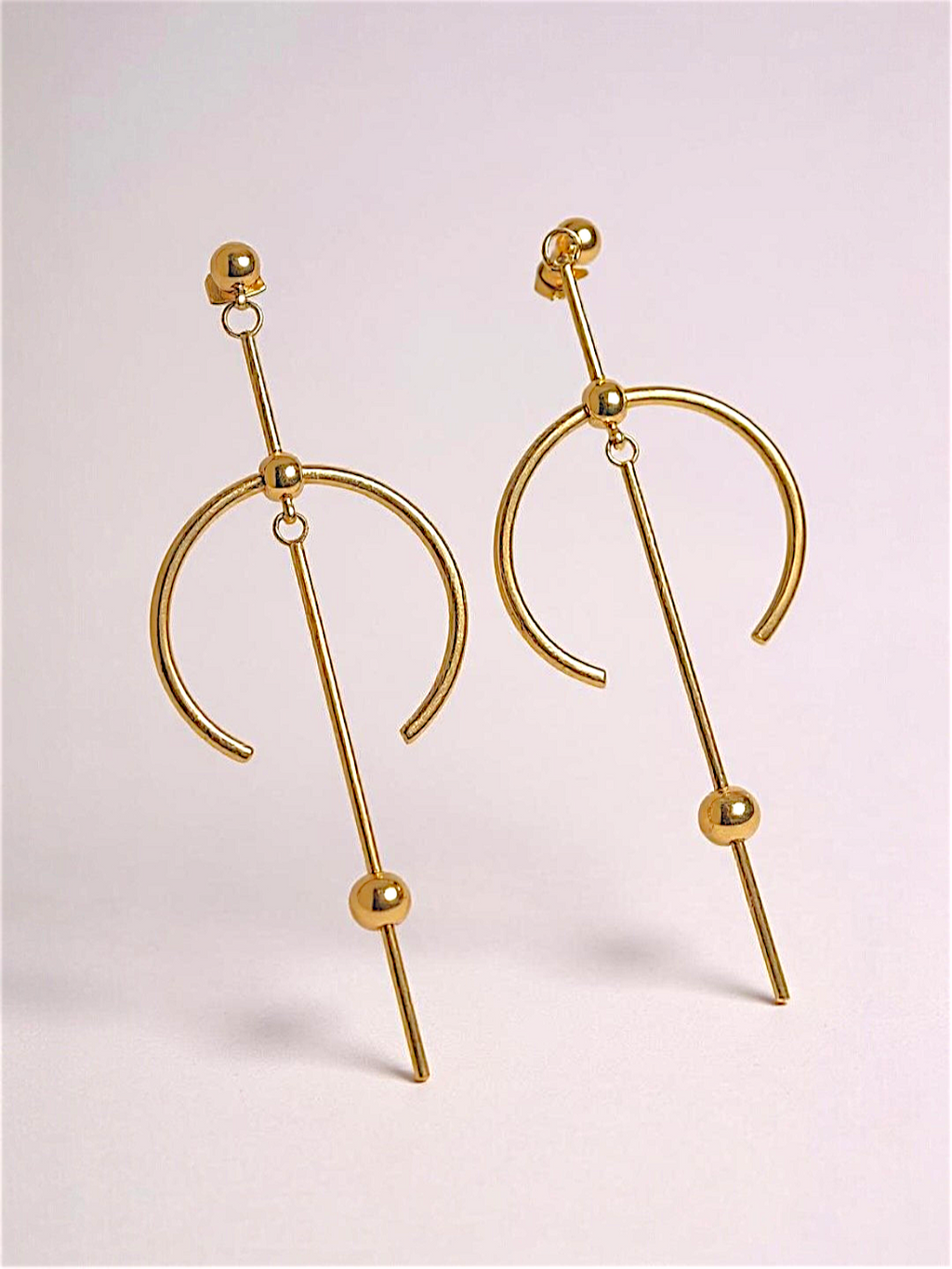 Circle Line Dangle Earrings