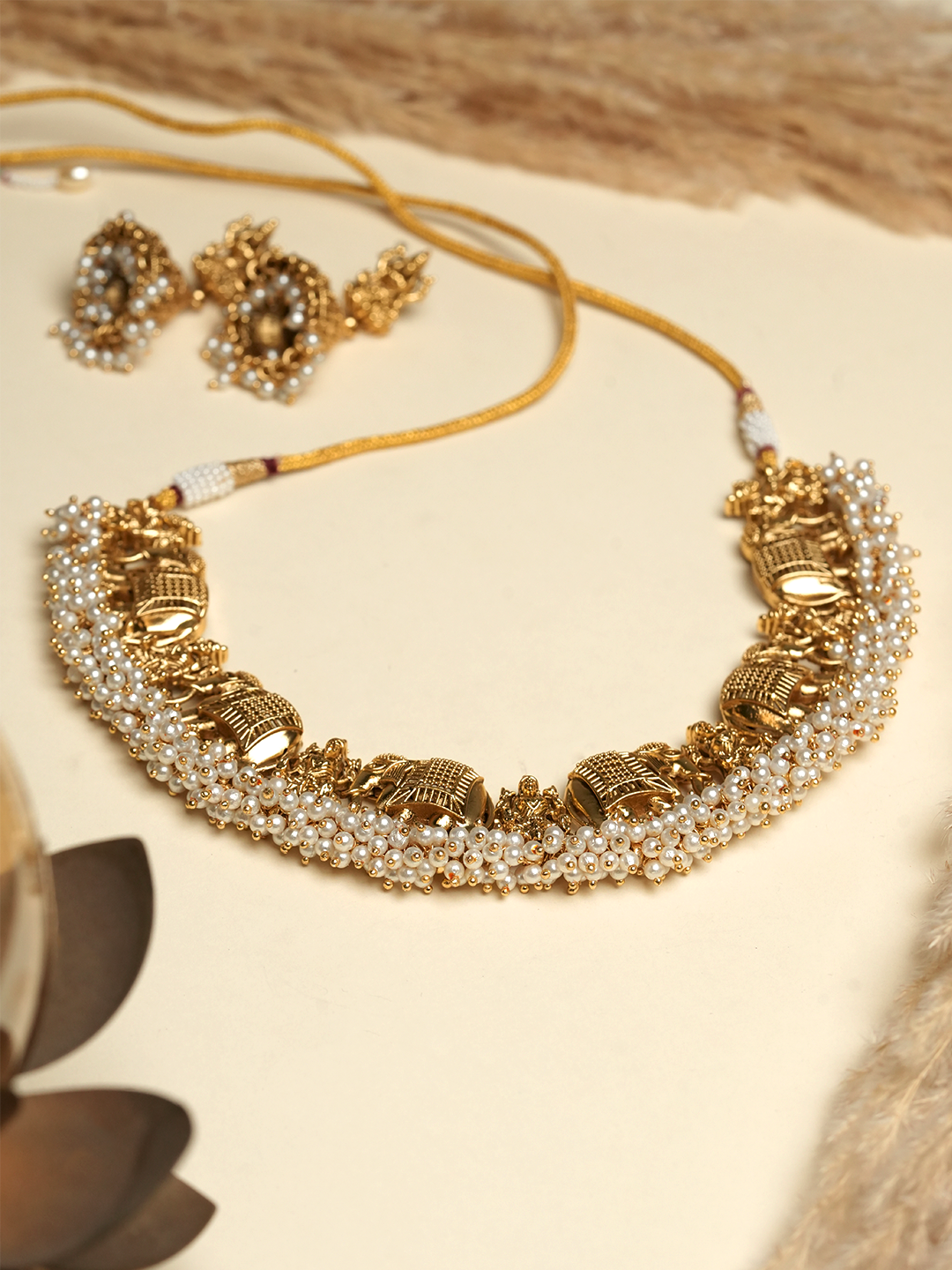 Antique Elephant Design Necklace
