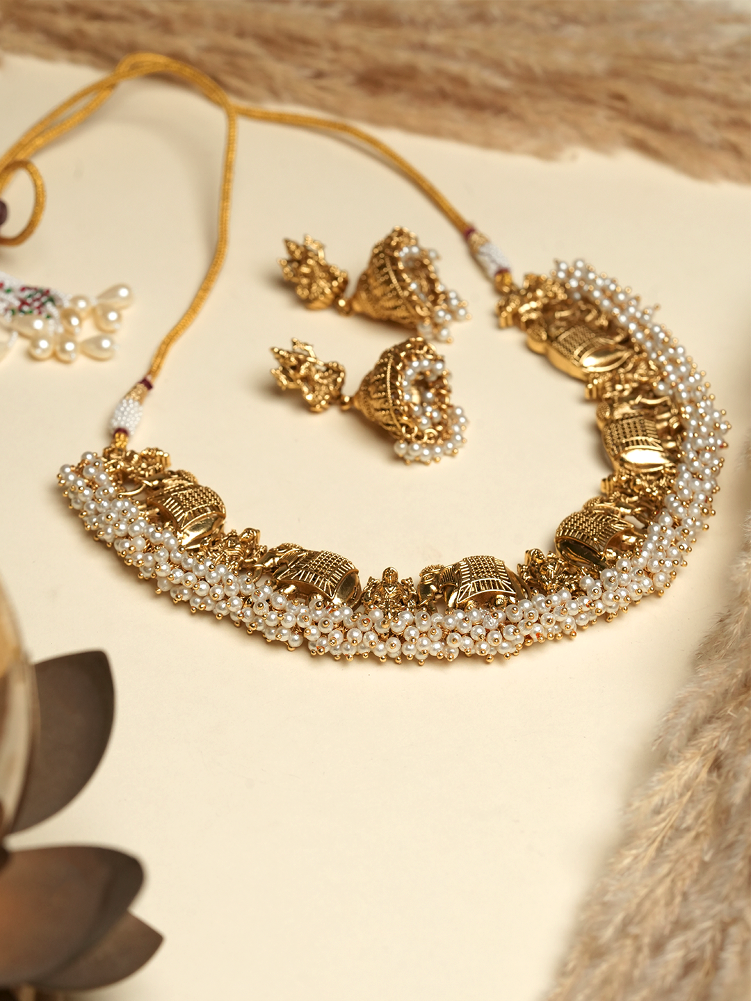 Antique Elephant Design Necklace