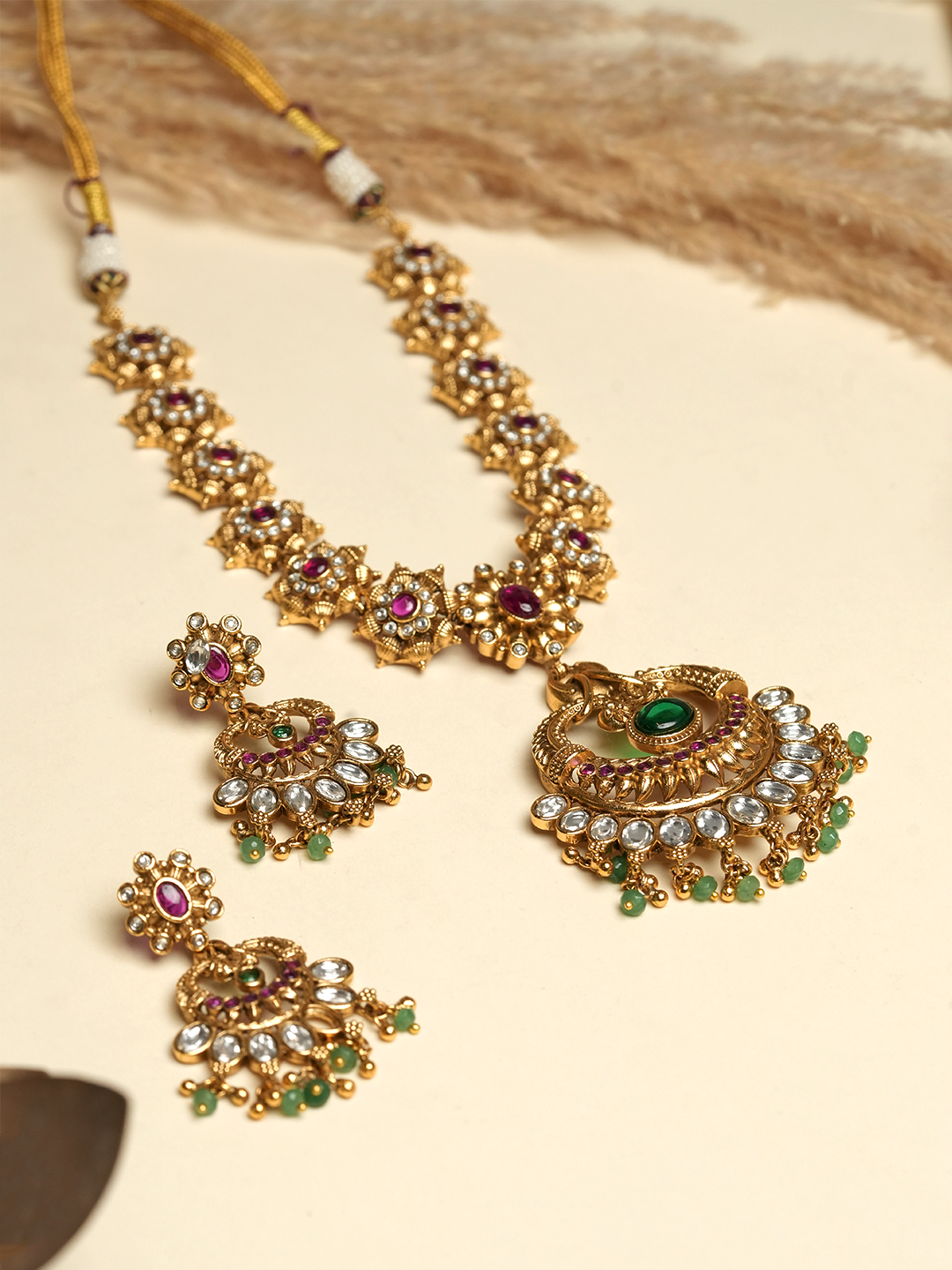 Designer Pendant Set with Kundan Stones