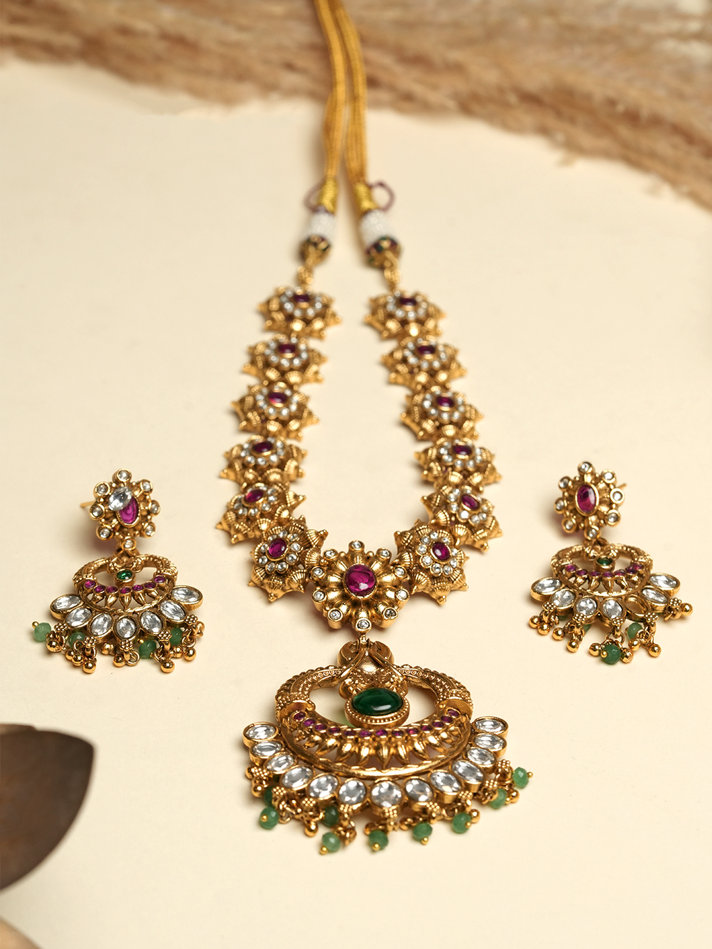Designer Pendant Set with Kundan Stones