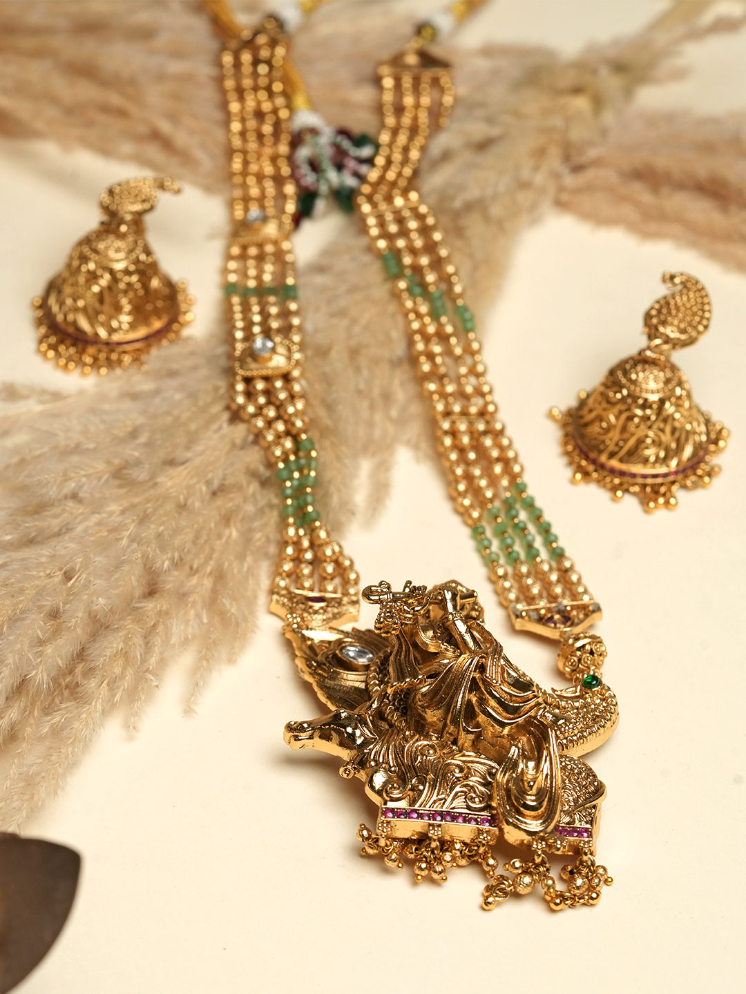 Beautiful Premium Krishna Pendant Set