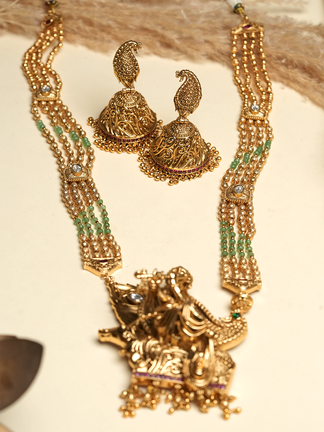 Beautiful Premium Krishna Pendant Set