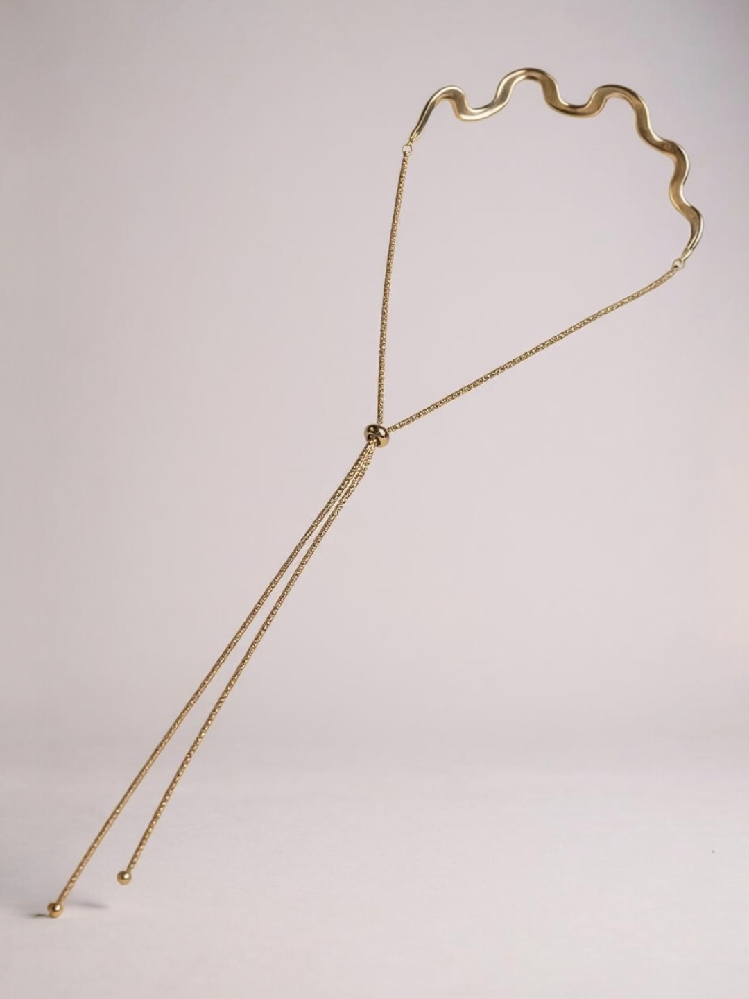 Curve Choker Necklace