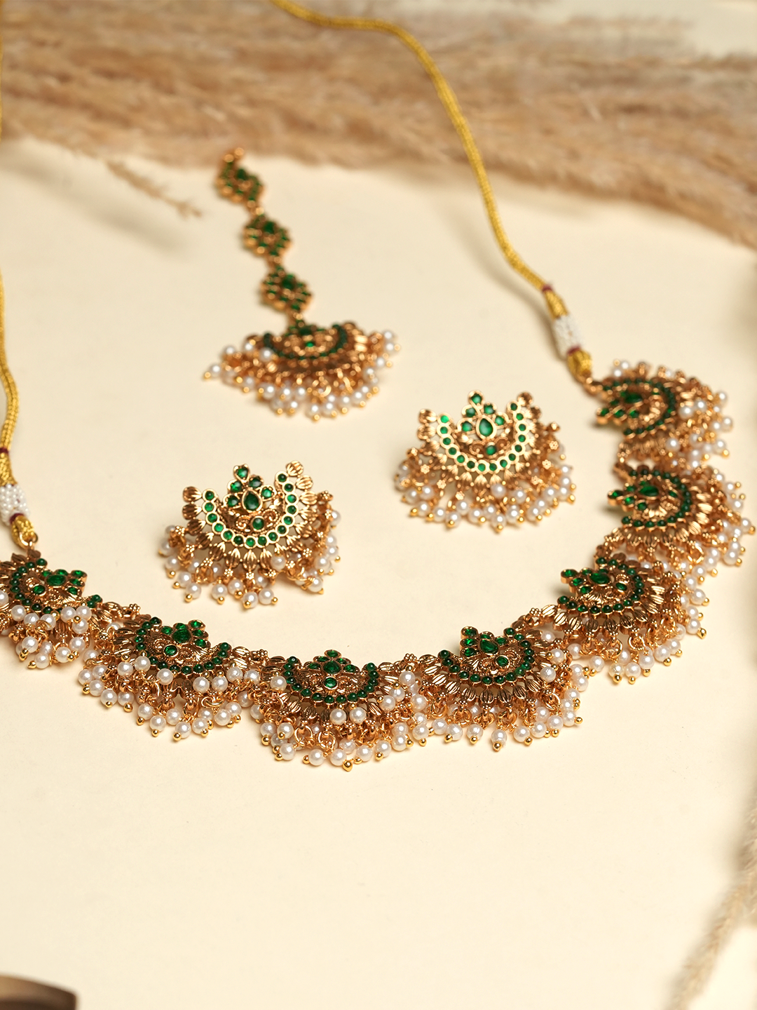 Designer Green Gold Polished Necklace