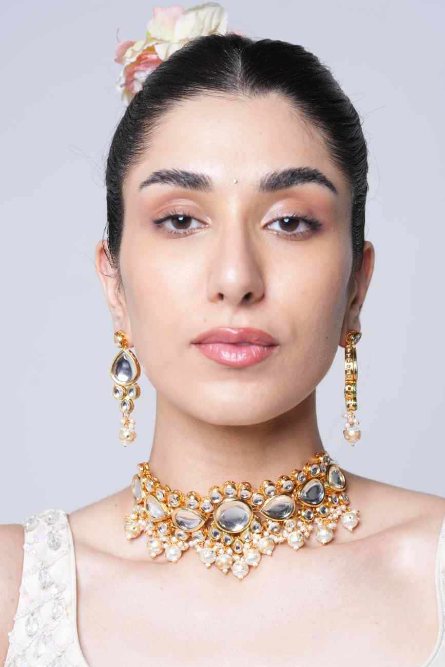 Plastic Kundan Choker