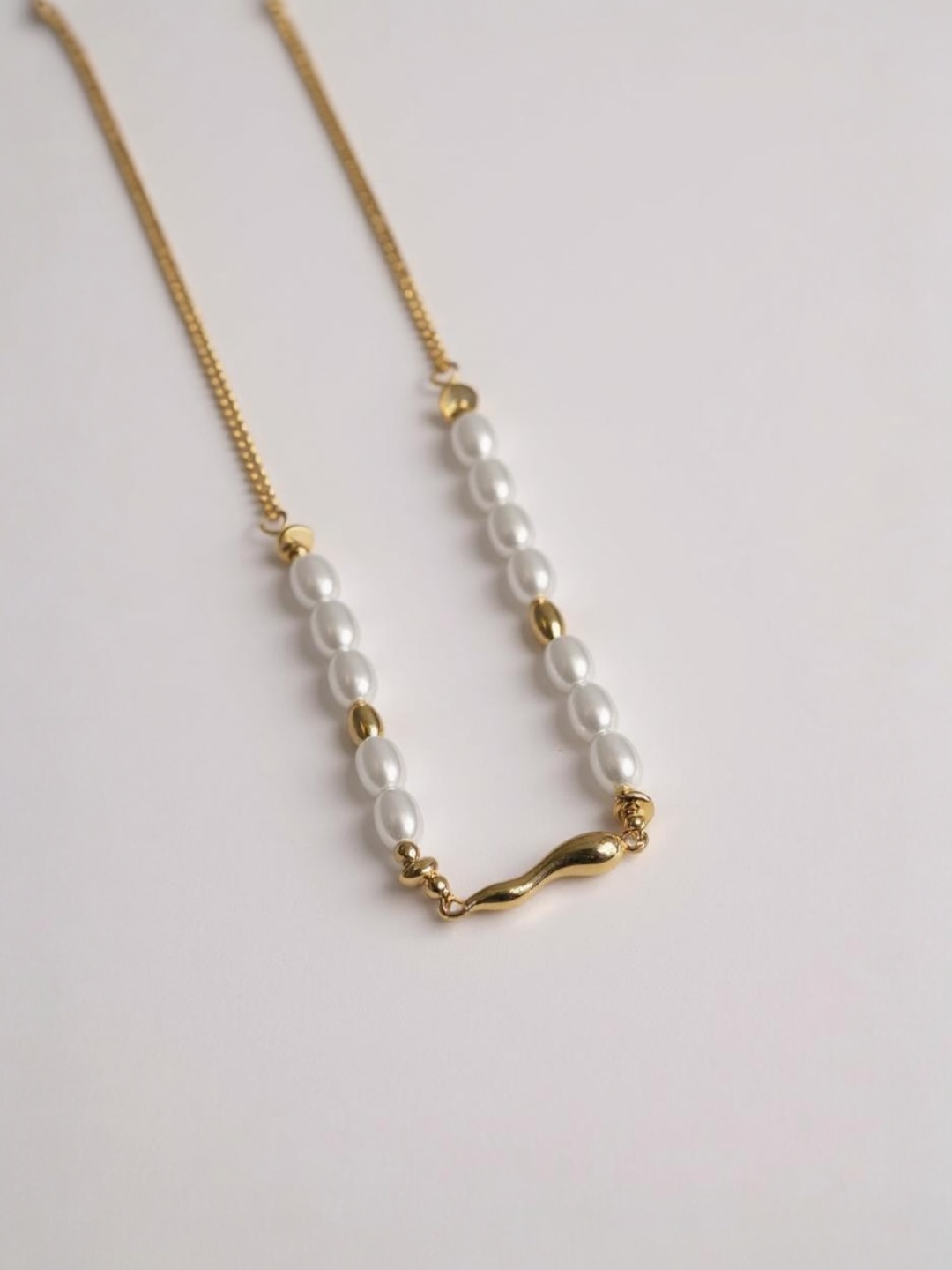 Glass Pearl Oval Pearl Necklace