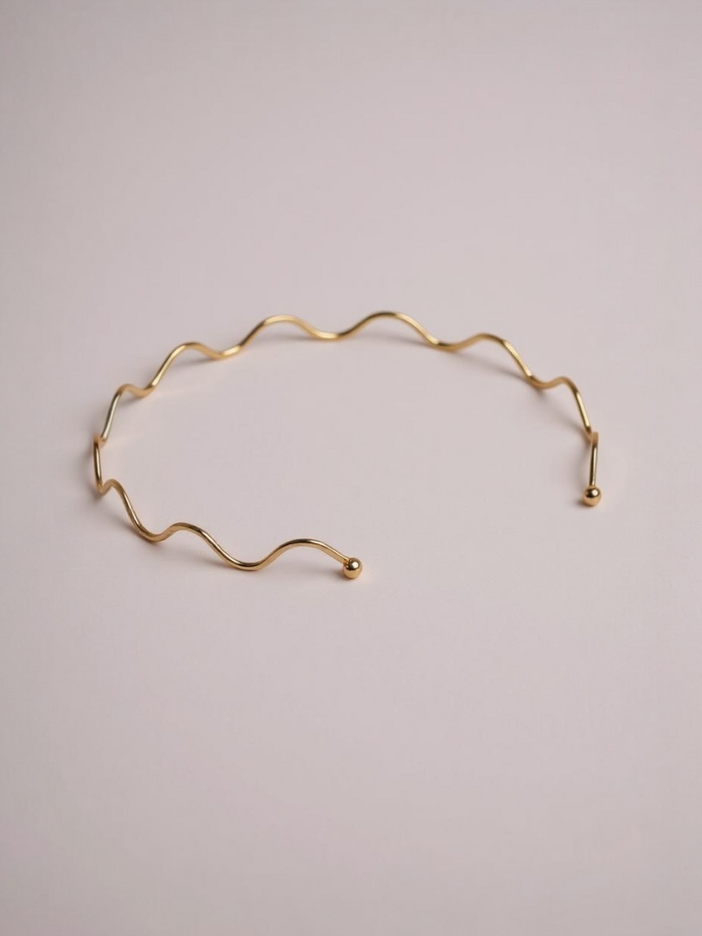 Irregular Collar Wavy Neck Choker