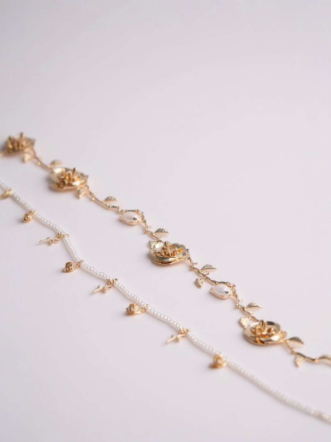 Light Luxury Beaded Stacked Flower Collarbone Necklace