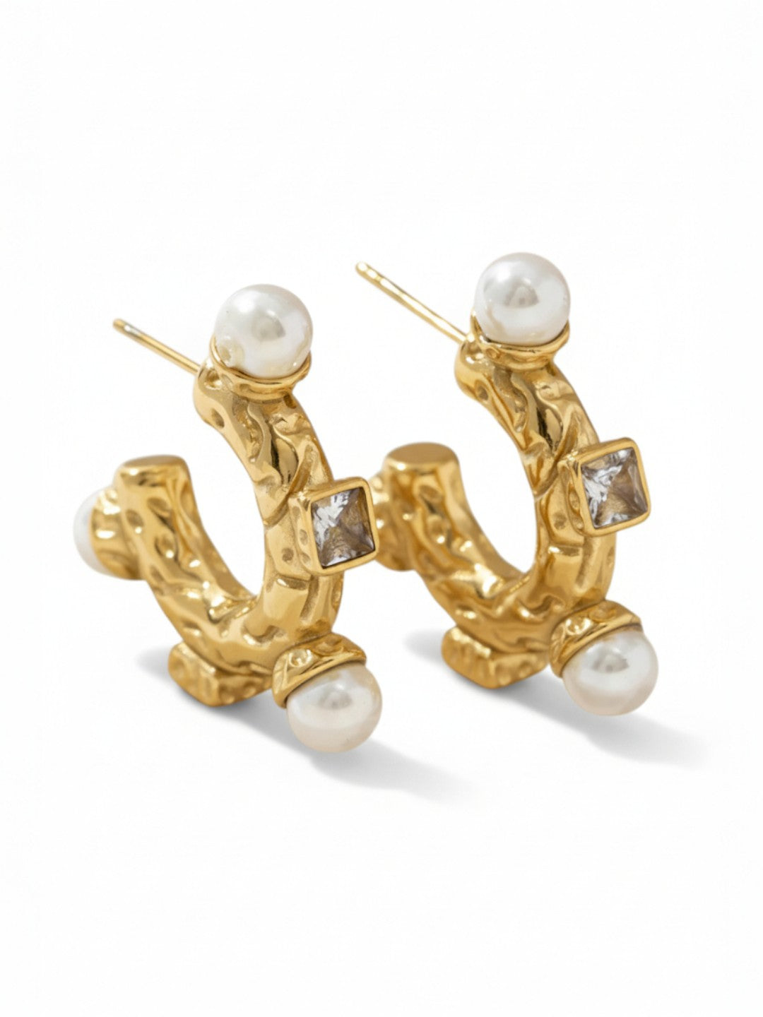 C-shaped Pearl Earrings