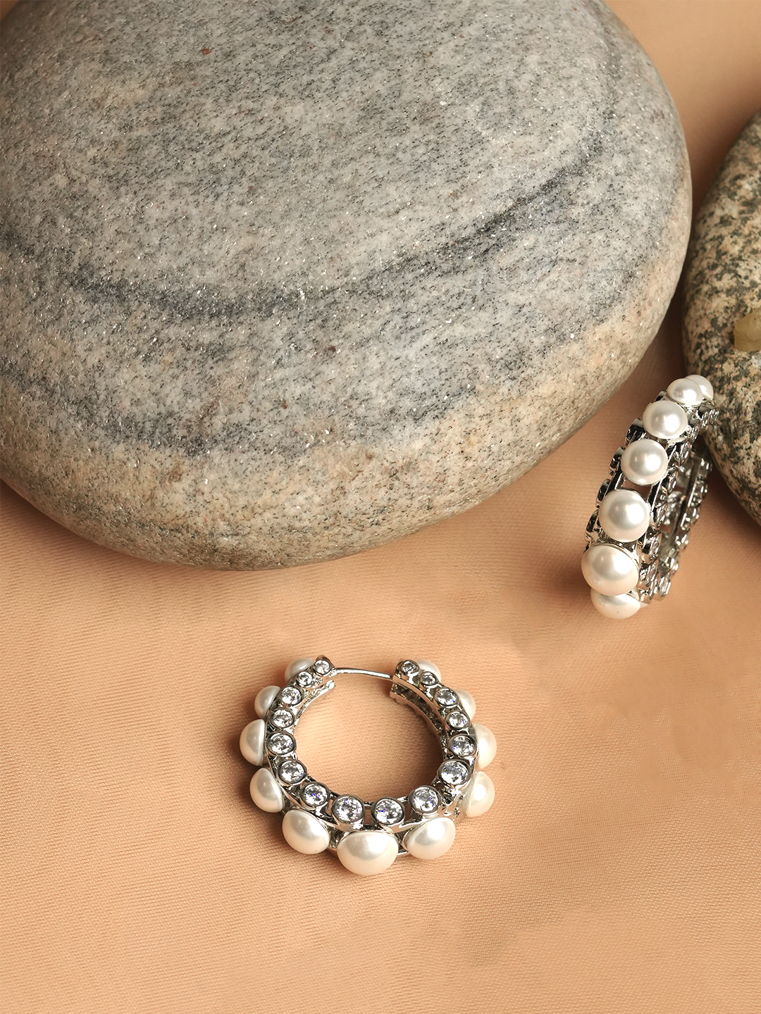 White Pearls AD Bali