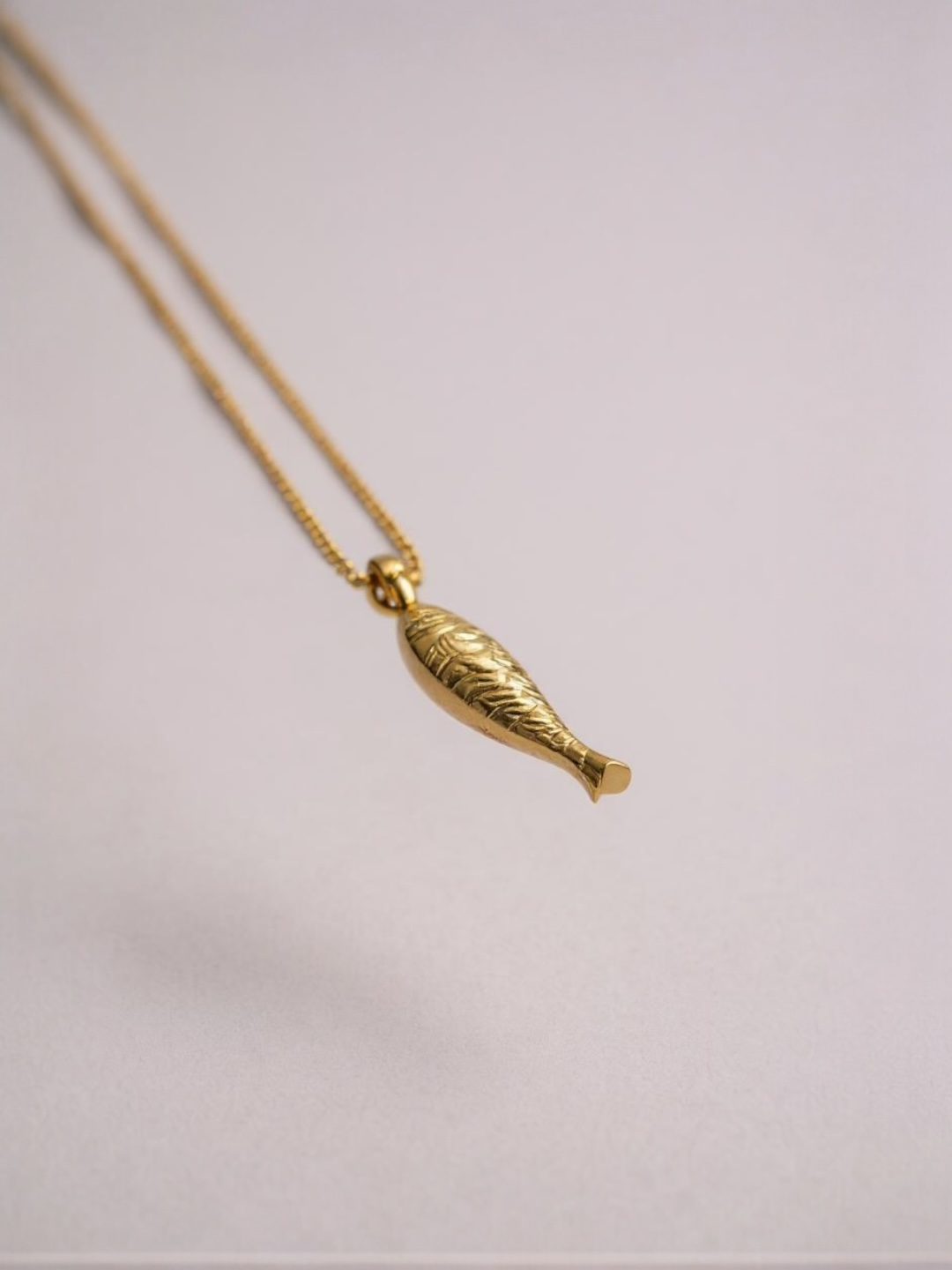 Chic Lucky Fish Charm Necklace