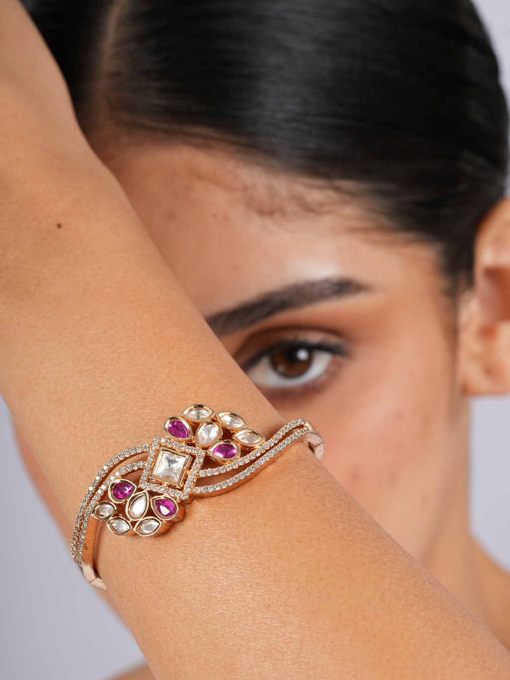 Velour Vin Bracelet