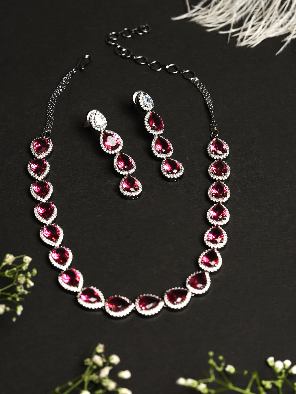 Single Line Black Polish AD Necklace