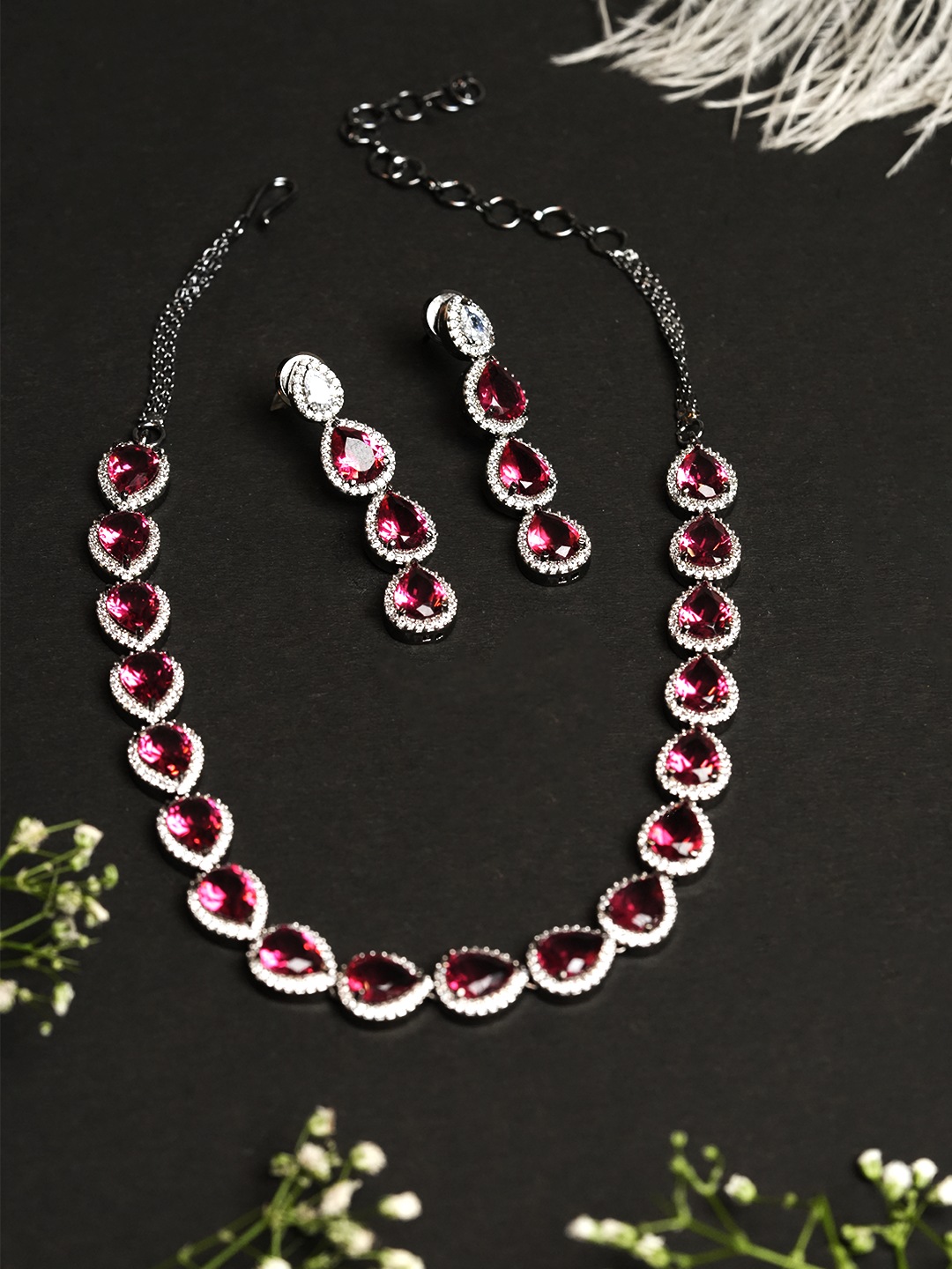 Single Line Black Polish AD Necklace