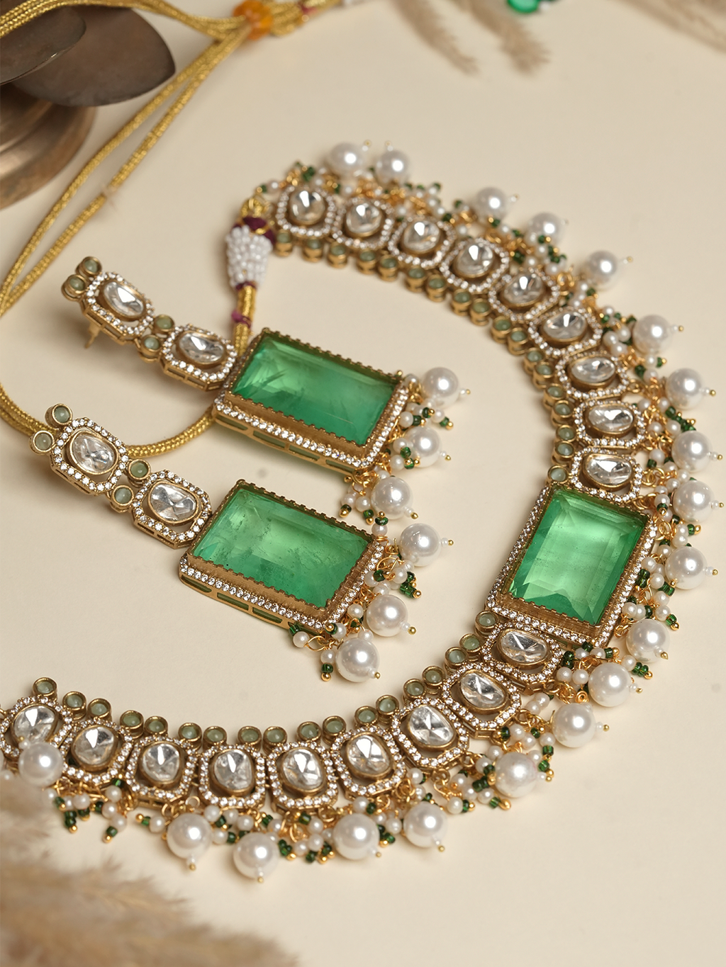 Designer Single Stone Kundan Necklace