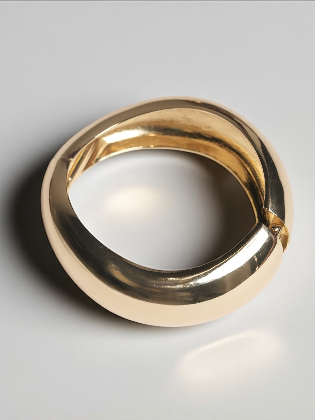 Chunky Hollow Thick C Shape Bracelet