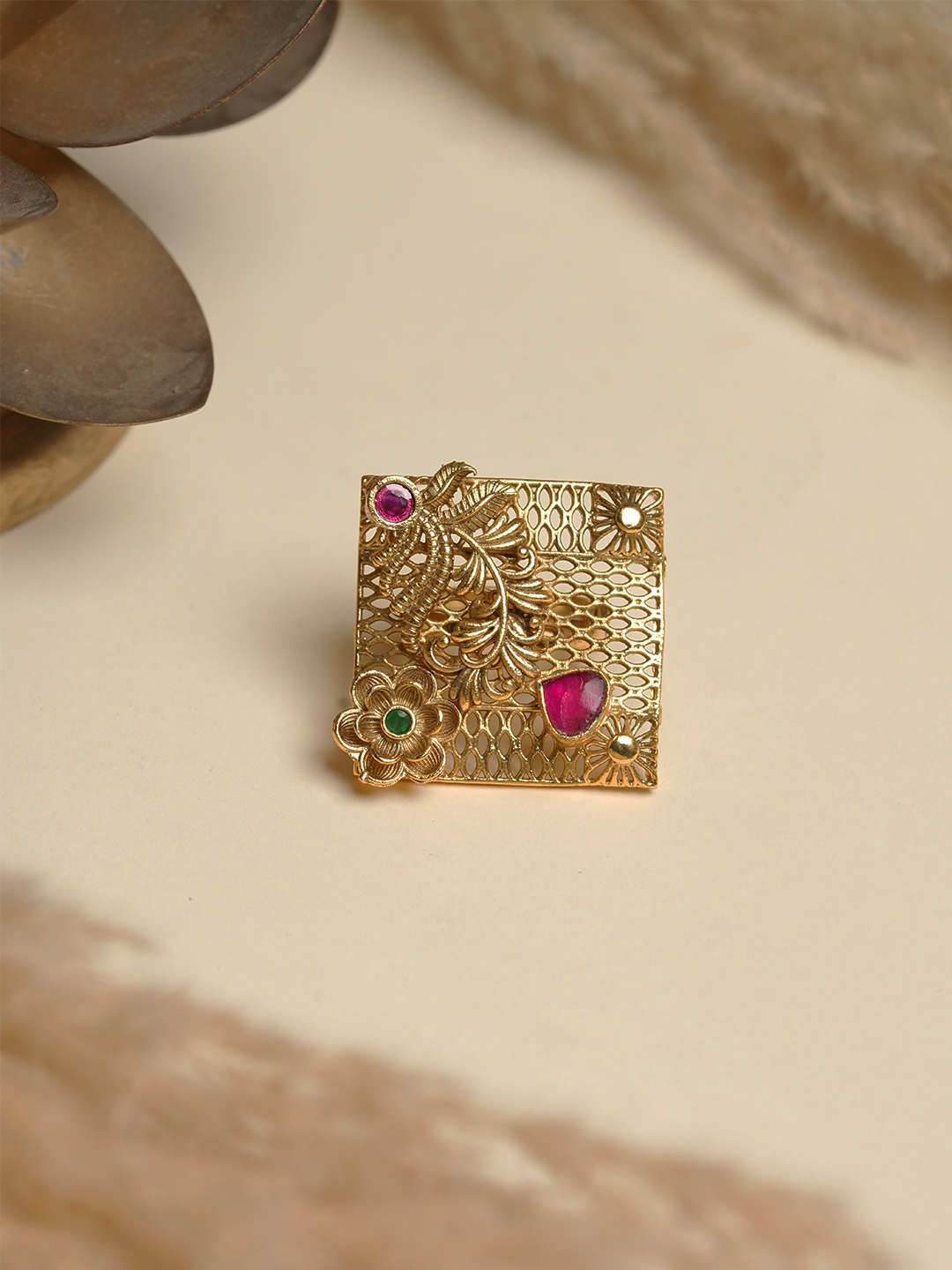 Big Leaf Design Ring