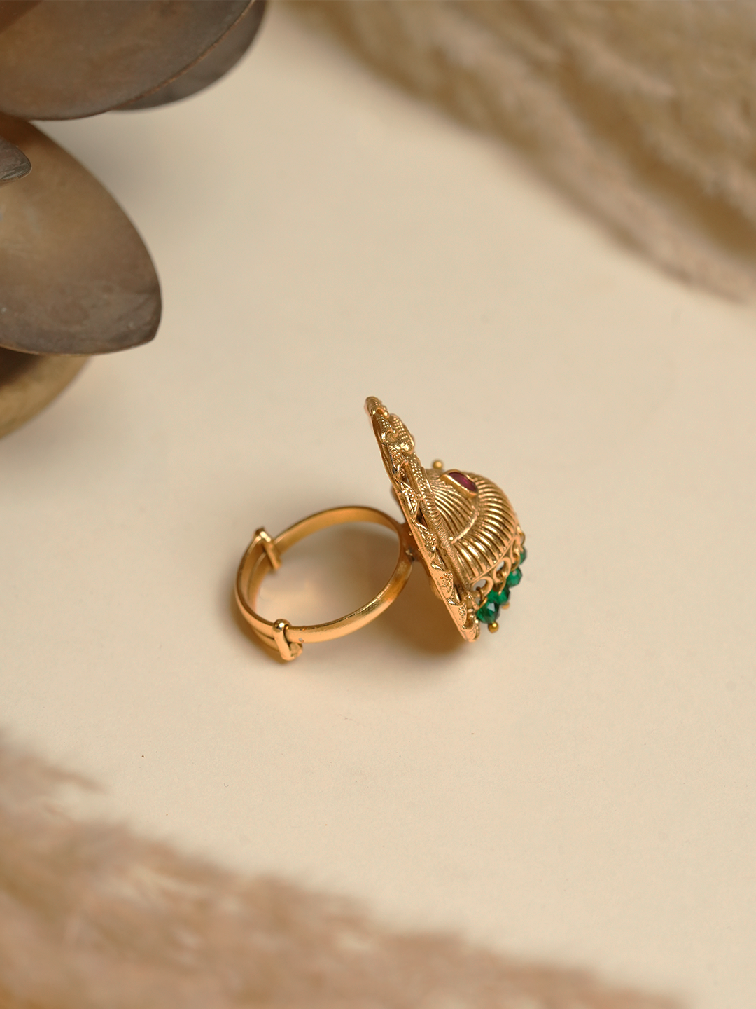 Round Antique Ring