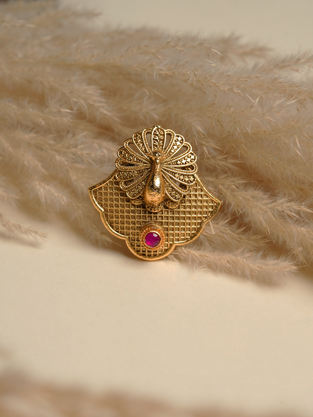 Gold Polished Antique Ring