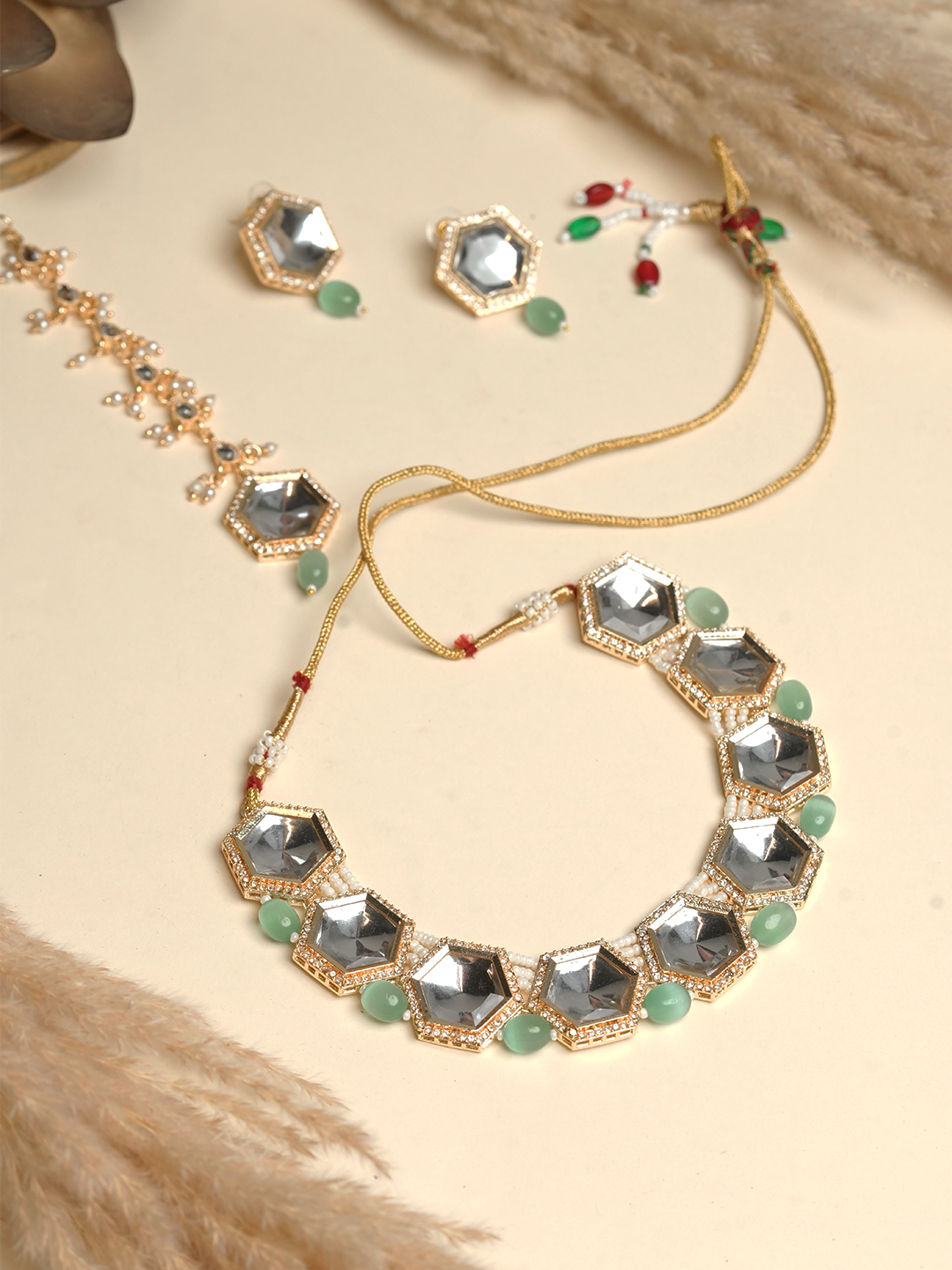 Small Kundan Choker