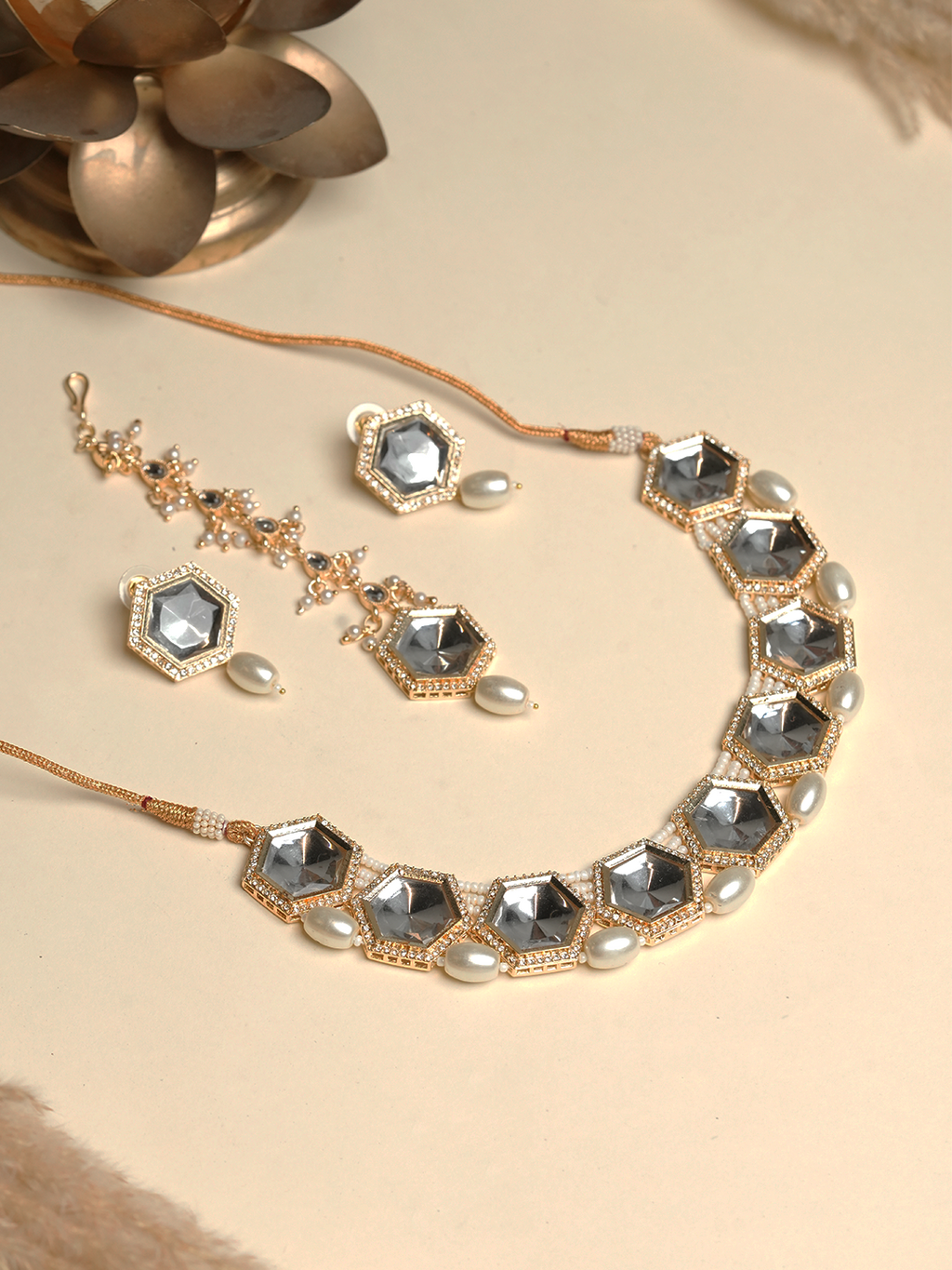 Small Kundan Choker
