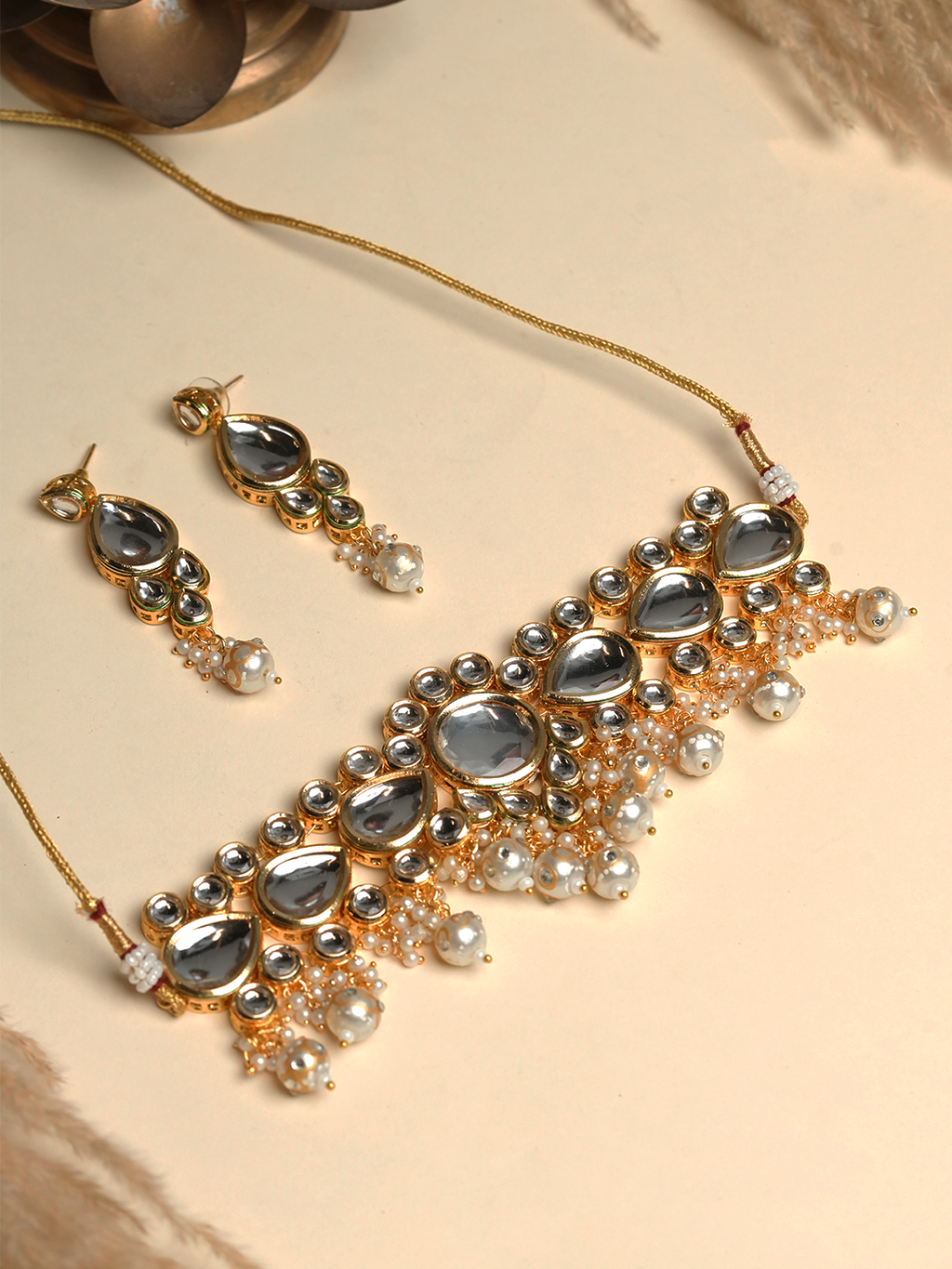 Plastic Kundan Choker