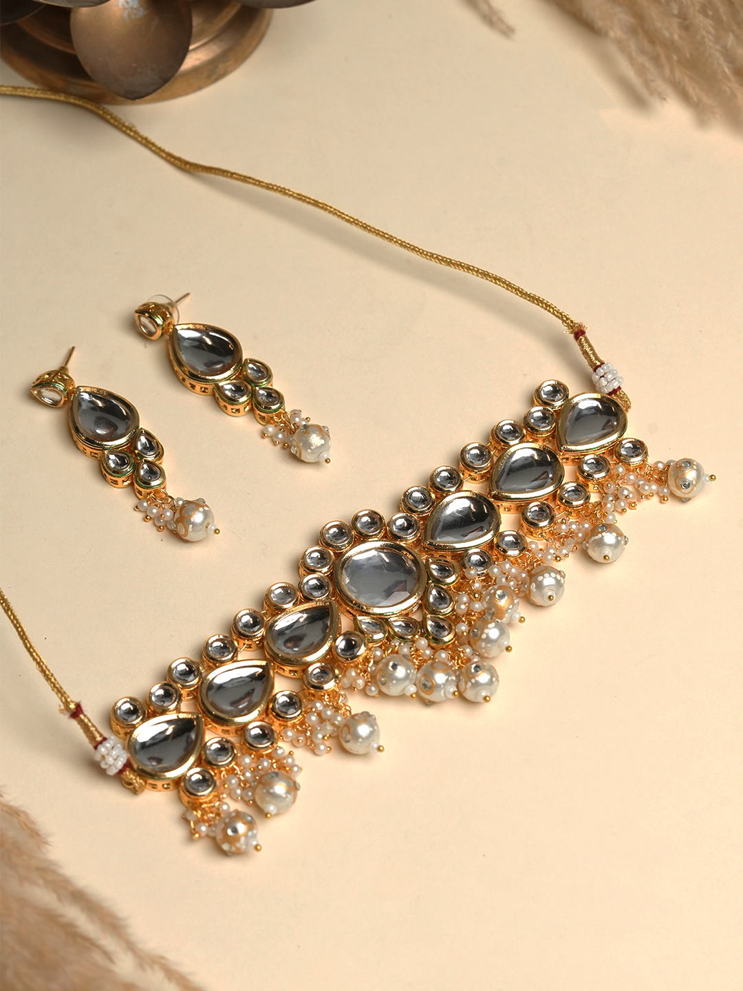 Plastic Kundan Choker