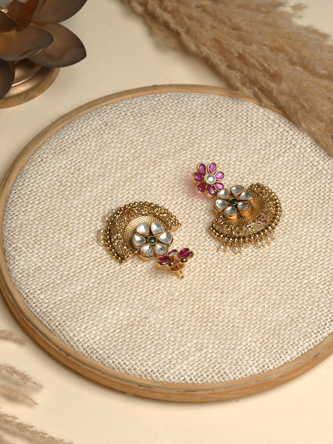 Antique Pink White Earrings