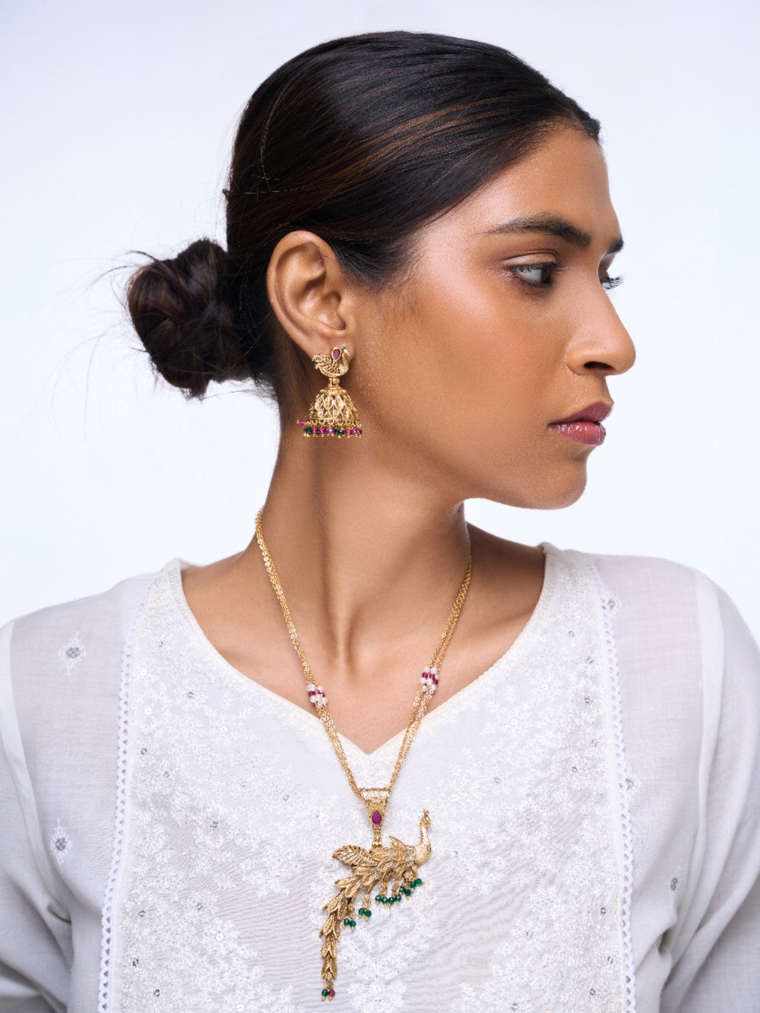 Beautiful Peacock Sleek Pendant Set