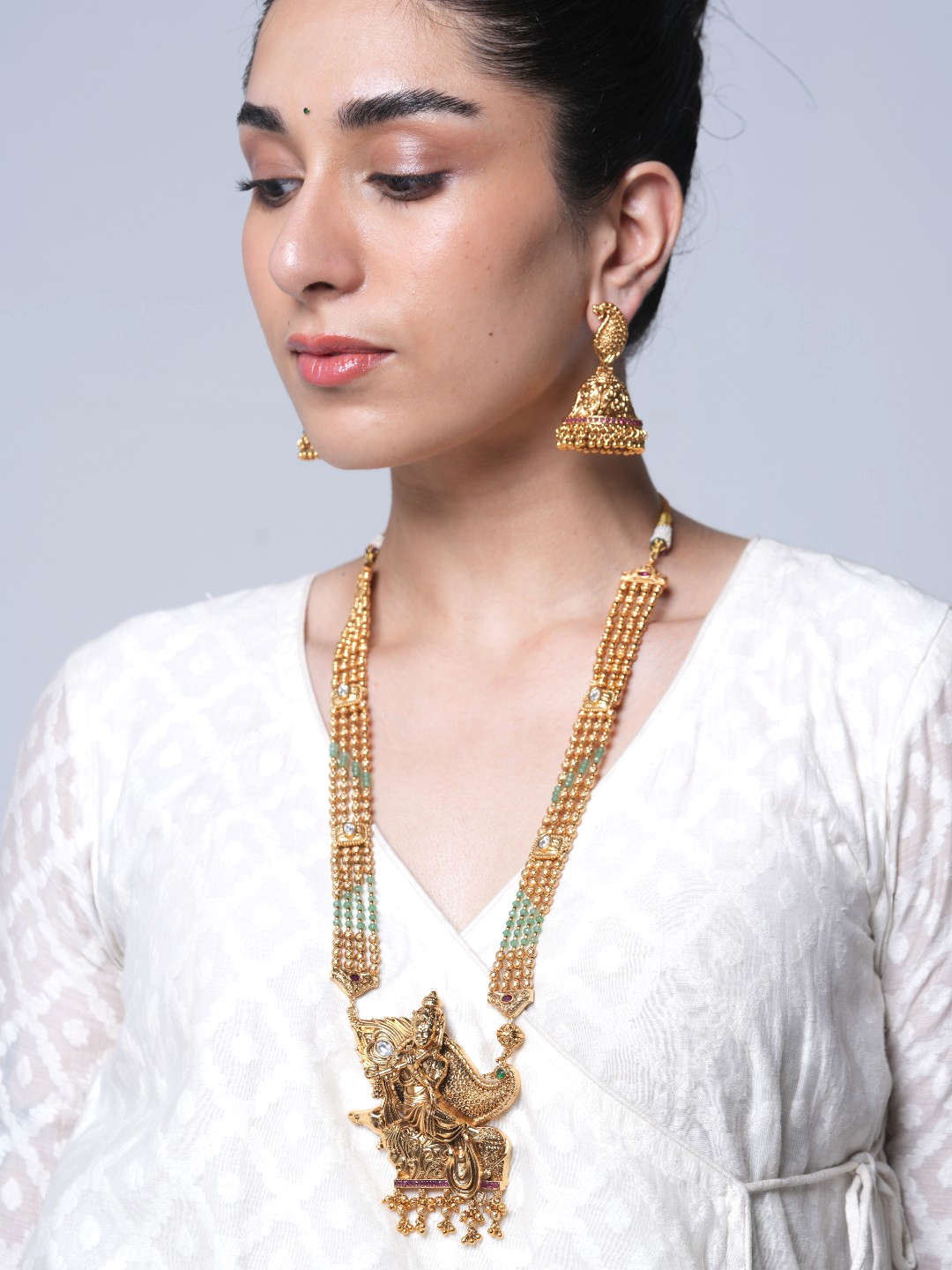 Beautiful Premium Krishna Pendant Set