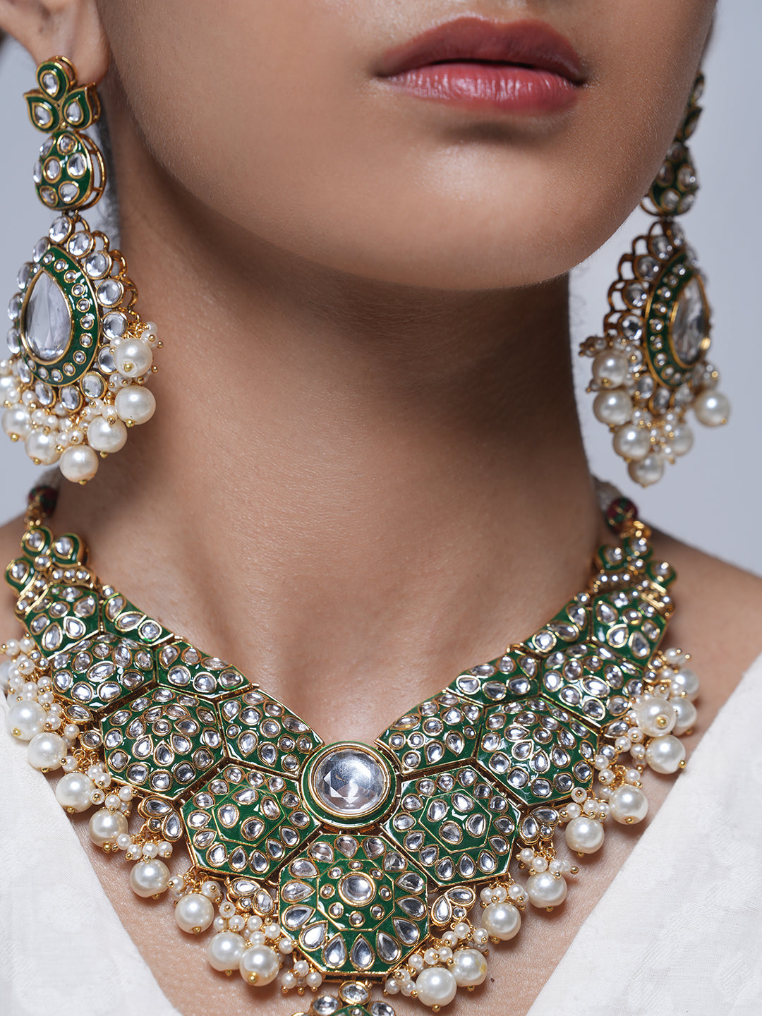 Heavy Kundan Necklace with White Stones