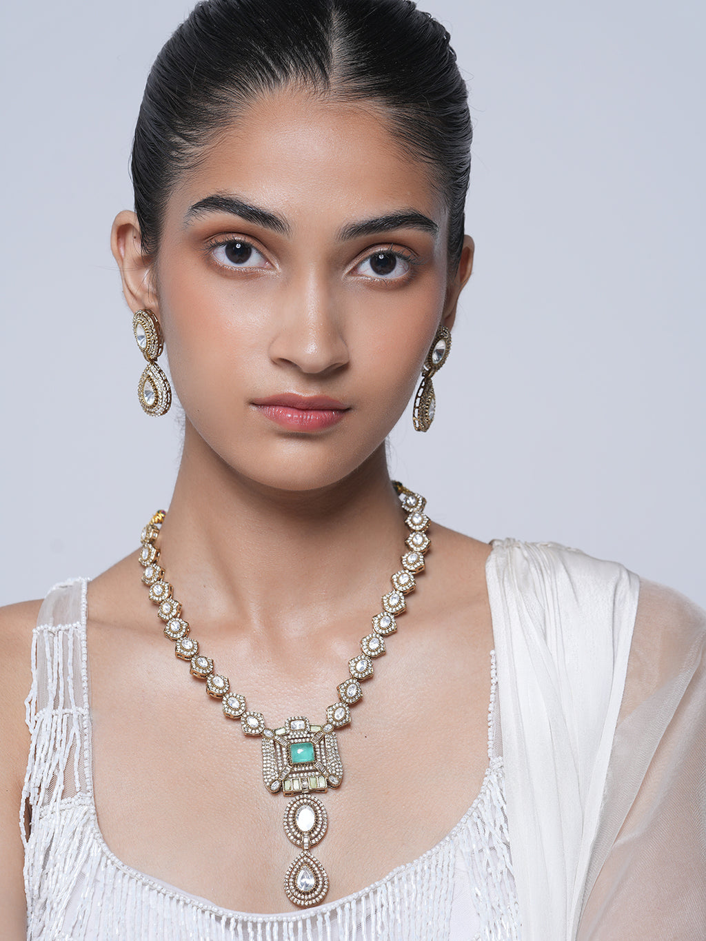 Long Mehendi Polish Kundan Pendant Set