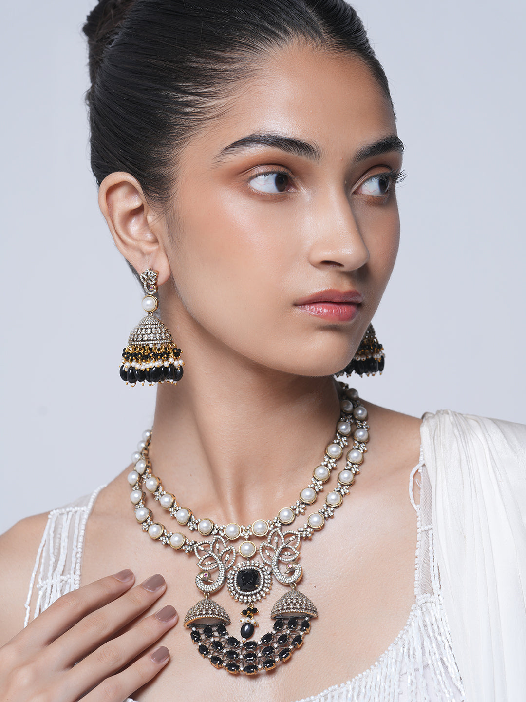 Black Long Mehendi Polish Necklace