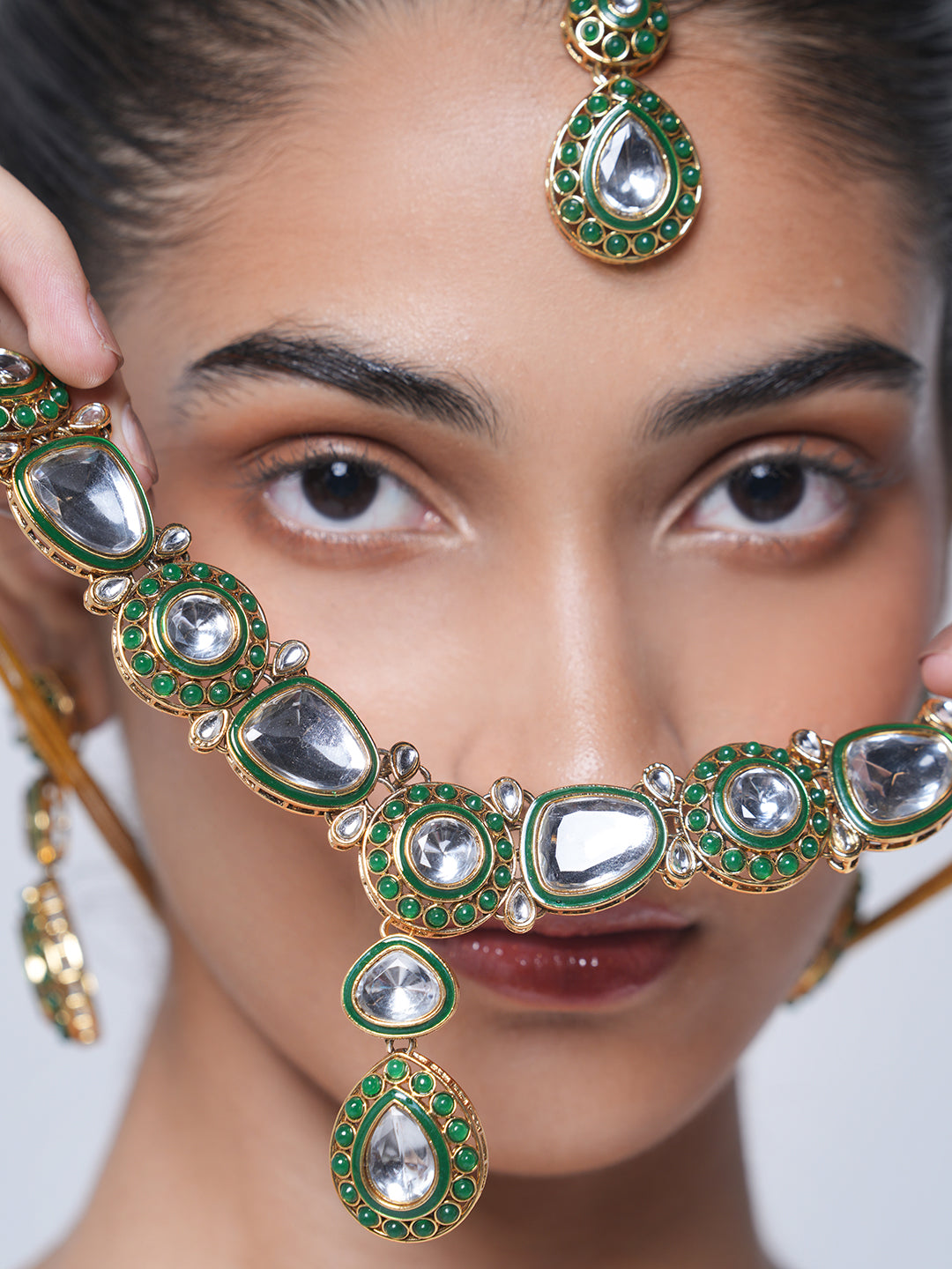 Green Sleek Kundan Necklace