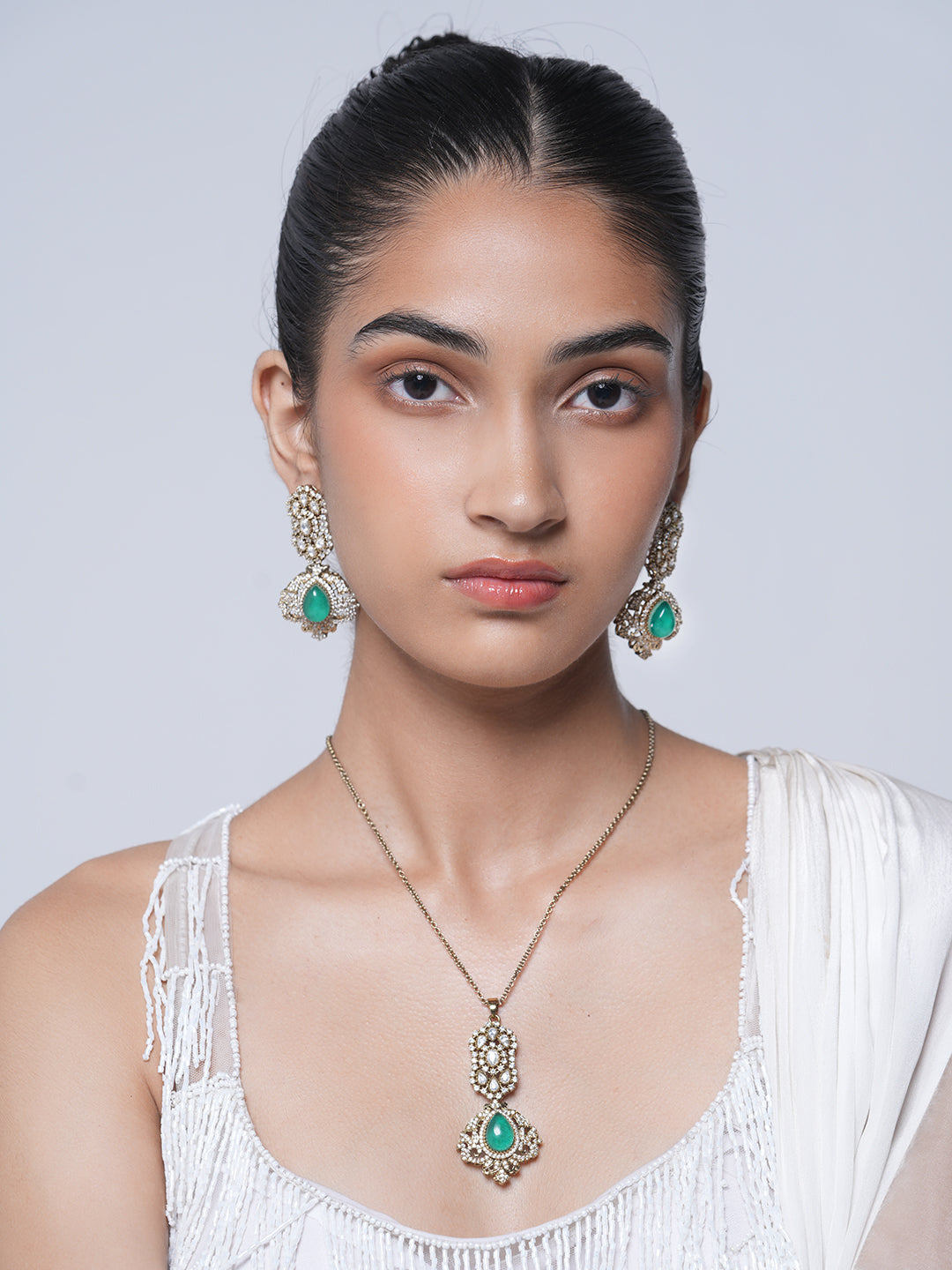 Green Stone Kundan Pendant Set