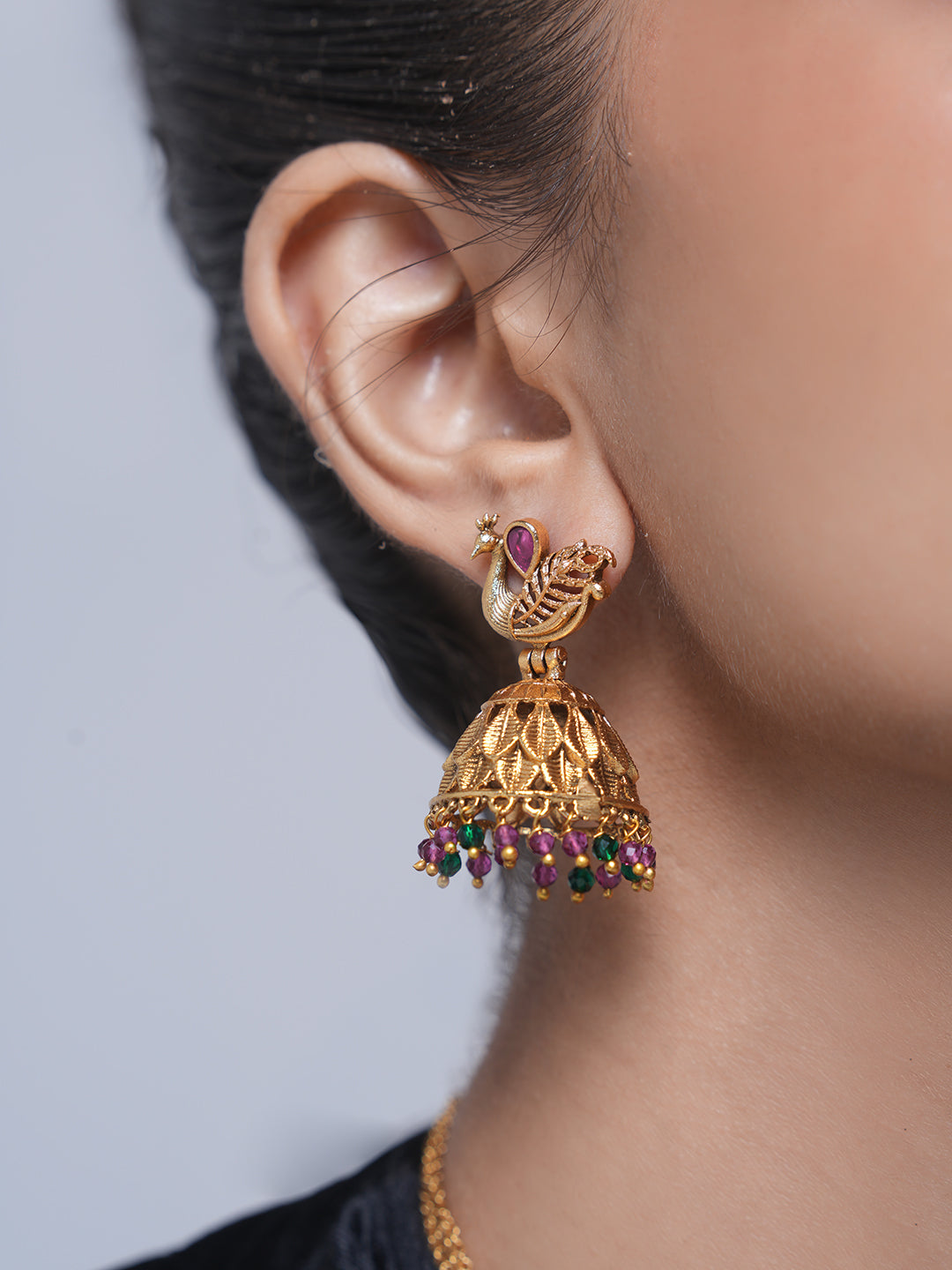 Beautiful Peacock Sleek Pendant Set