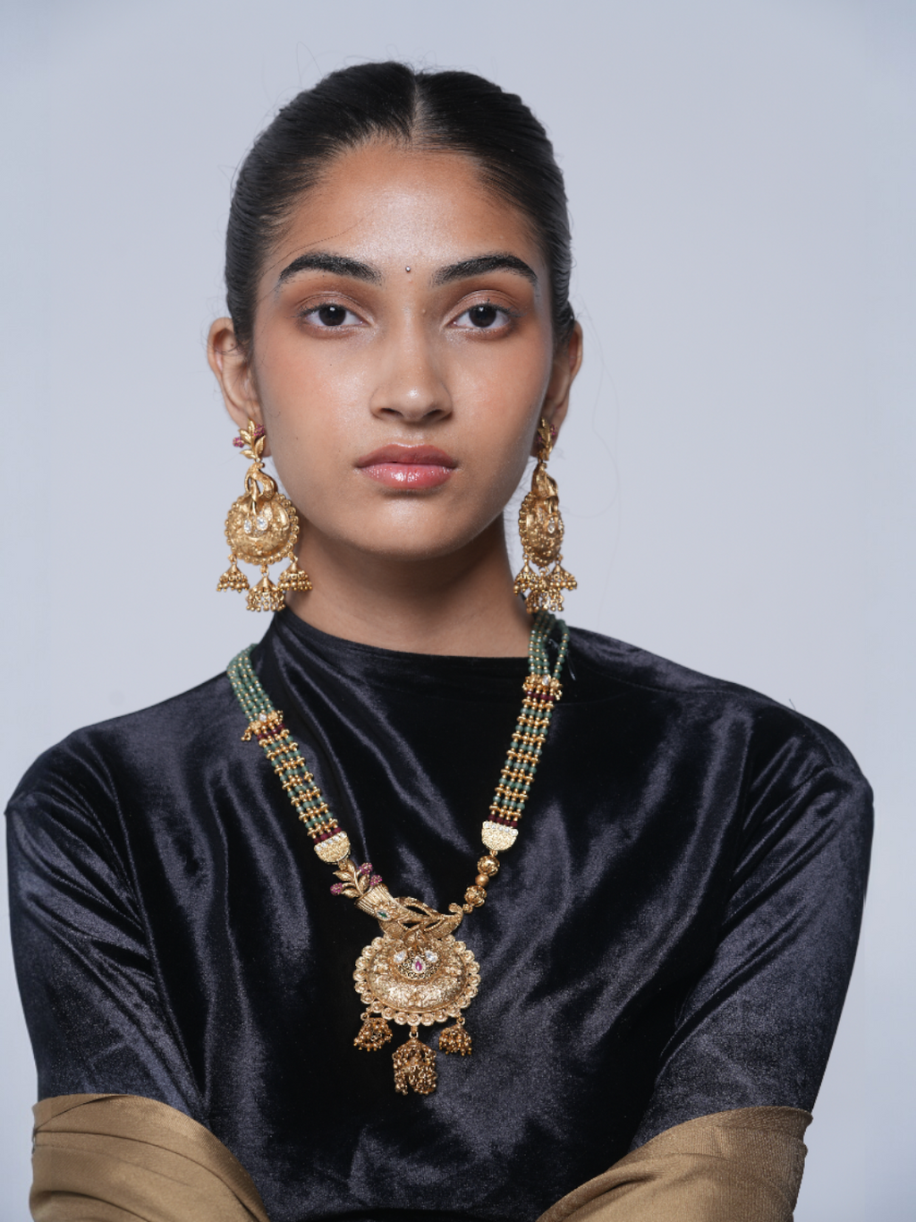 Long Designer Antique Pendant Set