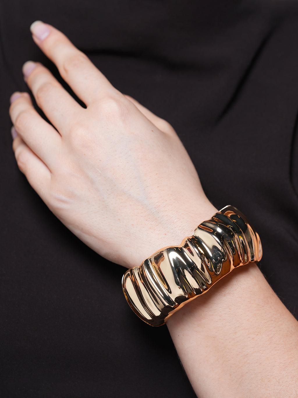 Irregular Statement Bracelet