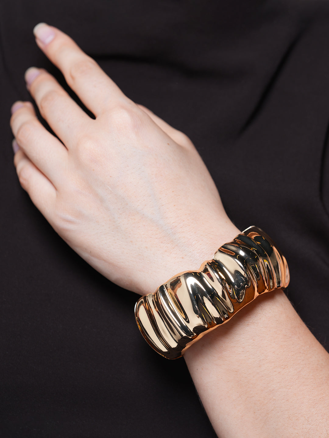 Irregular Statement Bracelet