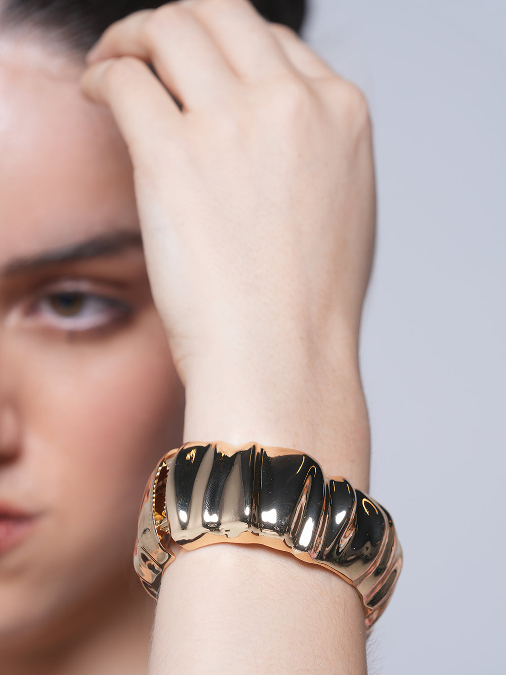 Irregular Statement Bracelet